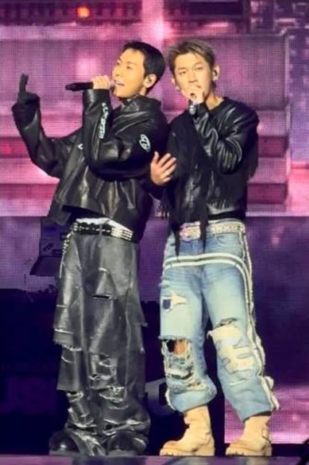 로꼬 착용) 멀티 디스트레스드 코팅 배기 진. 에모스탠스클럽 상품이미지1