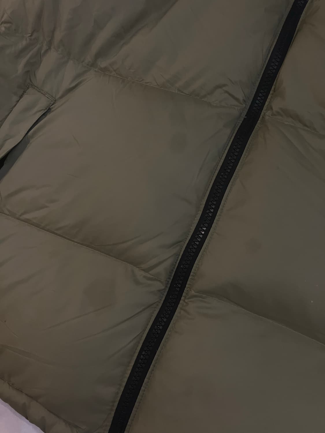 대대장 노스페이스 700필 눕시 패딩 카키 상품이미지8