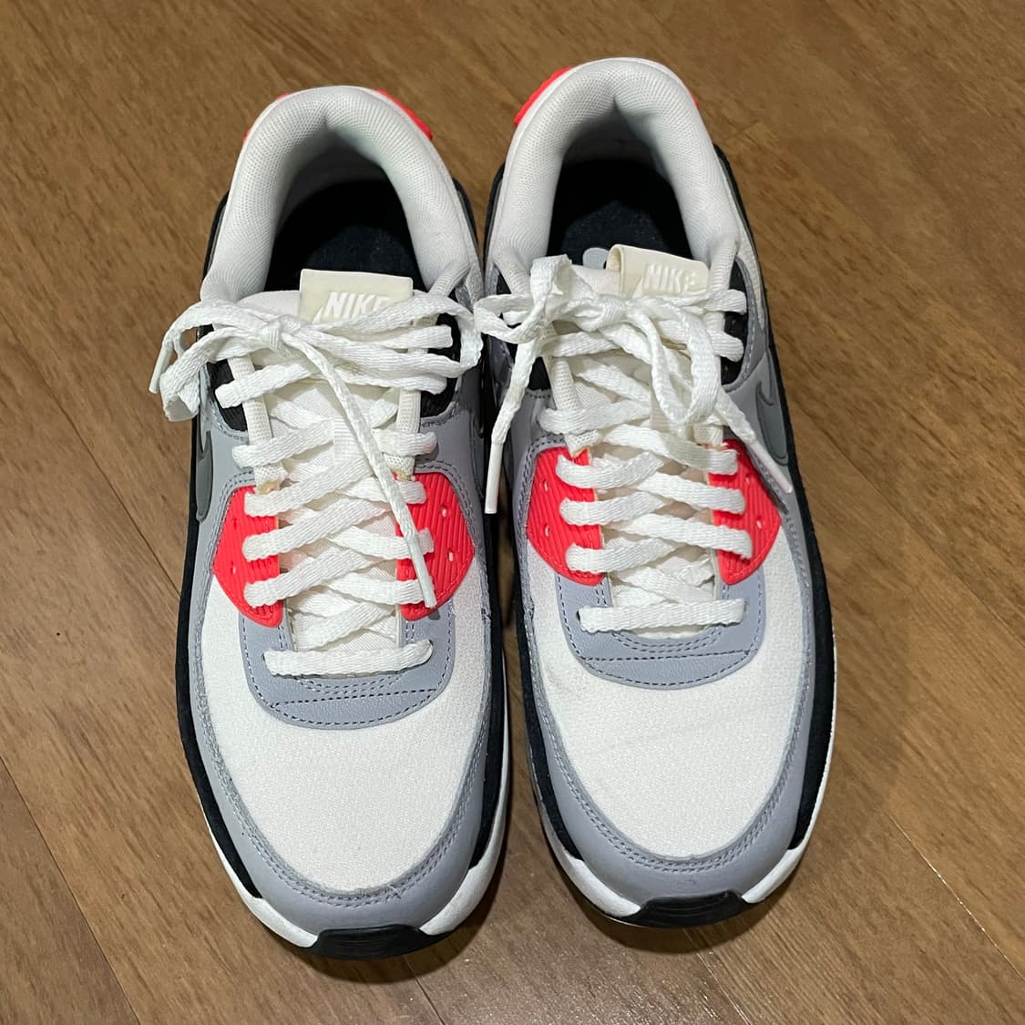 나이키 에어맥스 90 LV8 250 상품이미지2
