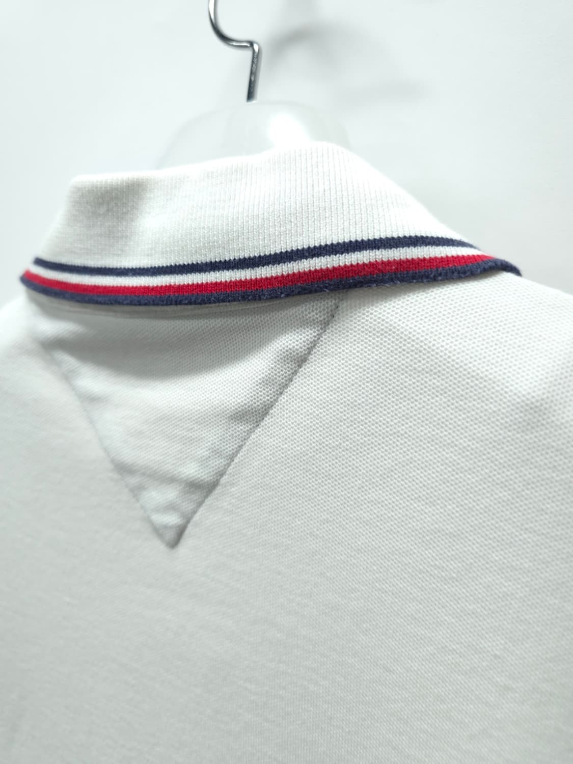 타미힐피거 화이트 배색 포인트 퍼포먼스 피케 반팔 카라티 (M) 상품이미지10