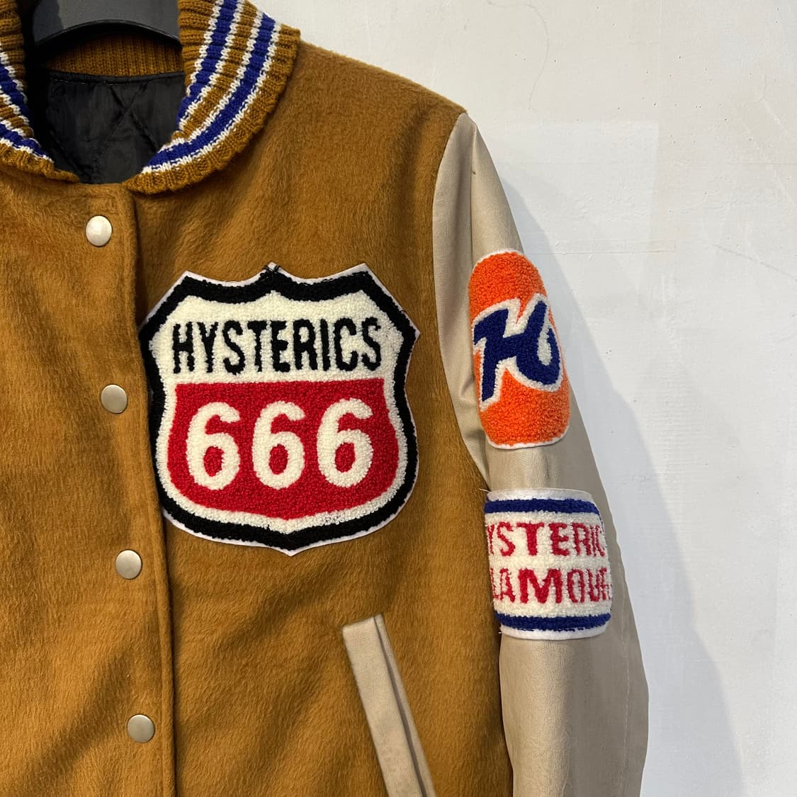 히스테릭 글래머 스타디움 자켓 베이지 상품이미지2