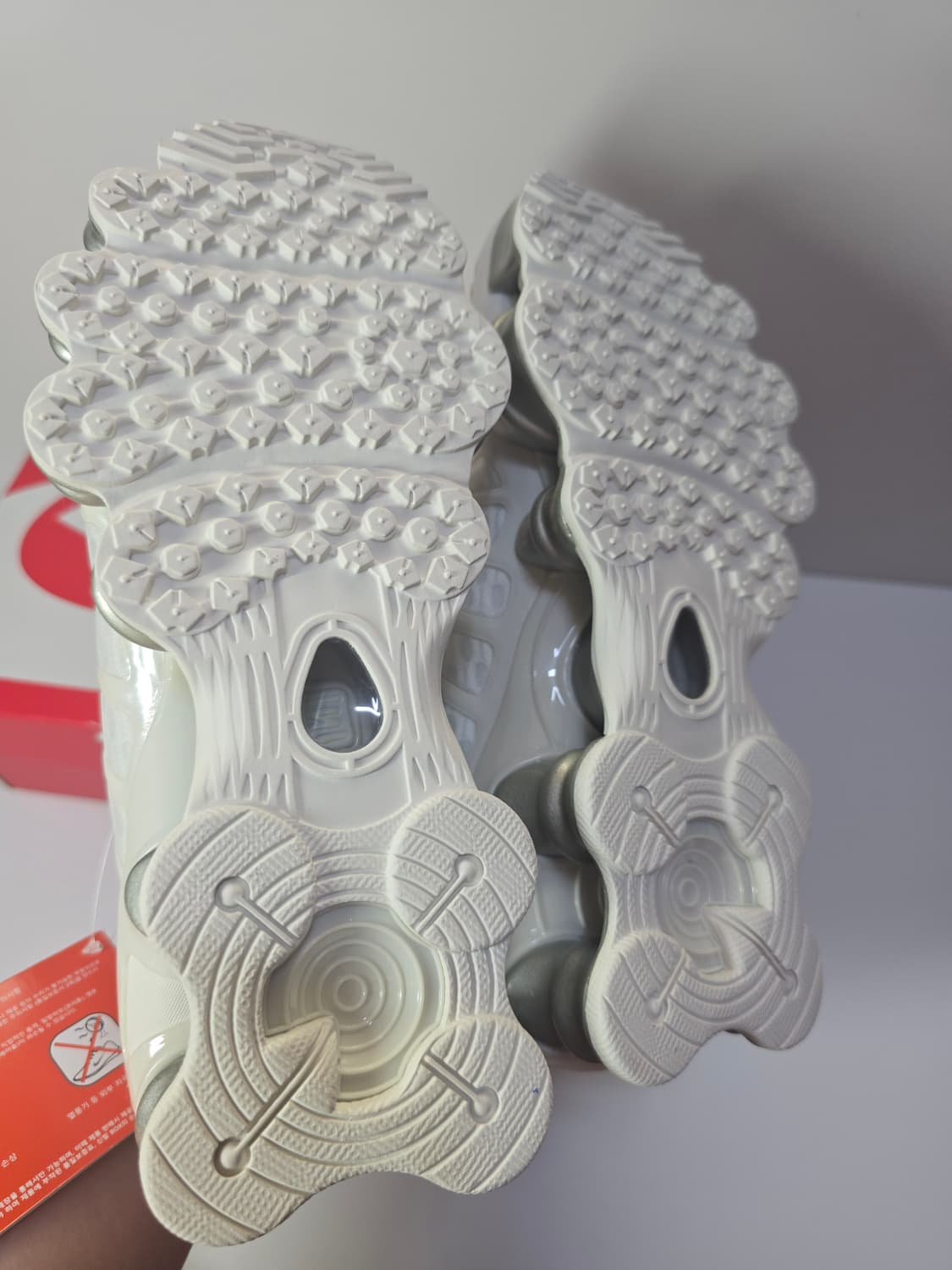 새상품)나이키샥스TL 235,240,245 판매합니다. 상품이미지6