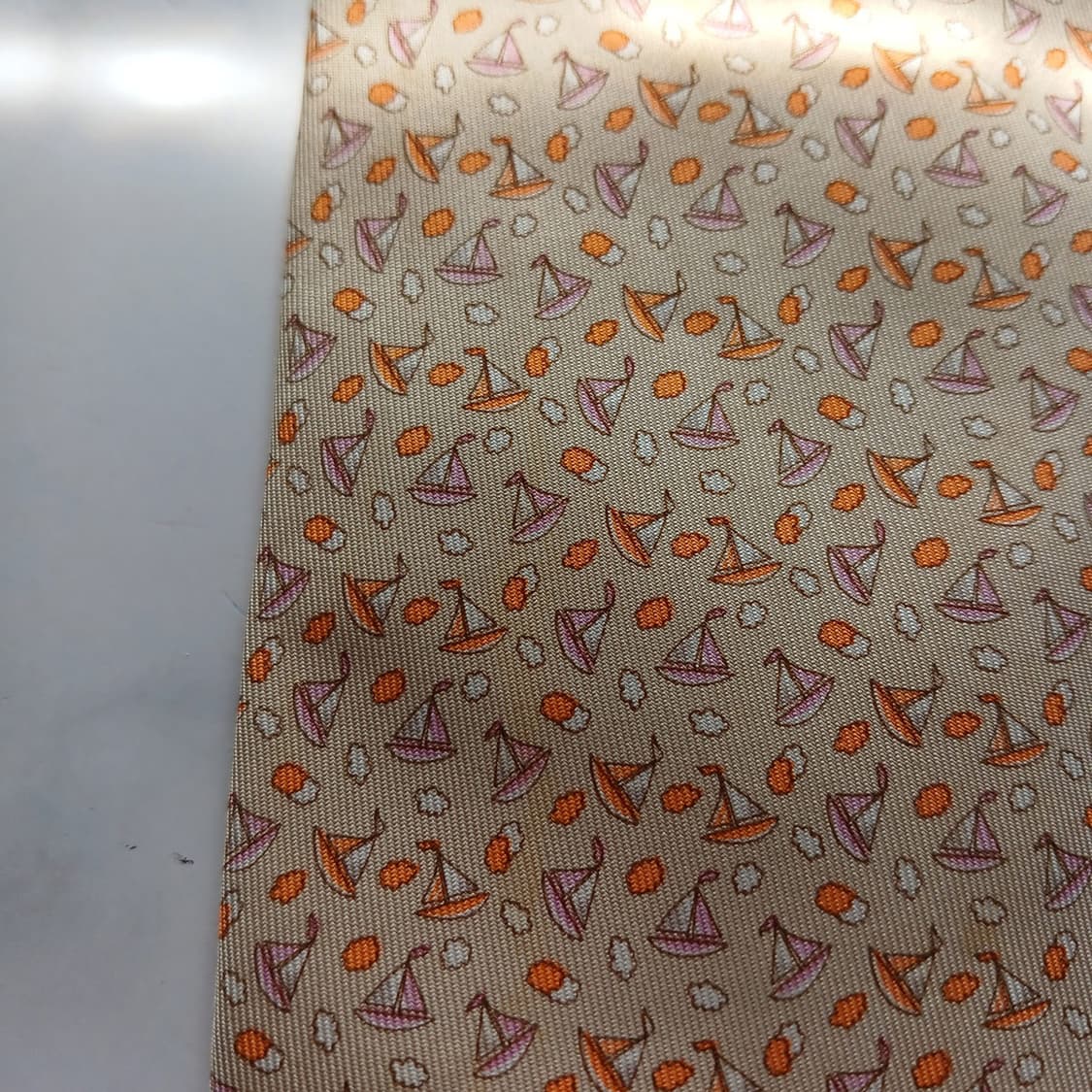 살바토레 페라가모 실크 넥타이 9.4cm B등급 A18419
 상품이미지6
