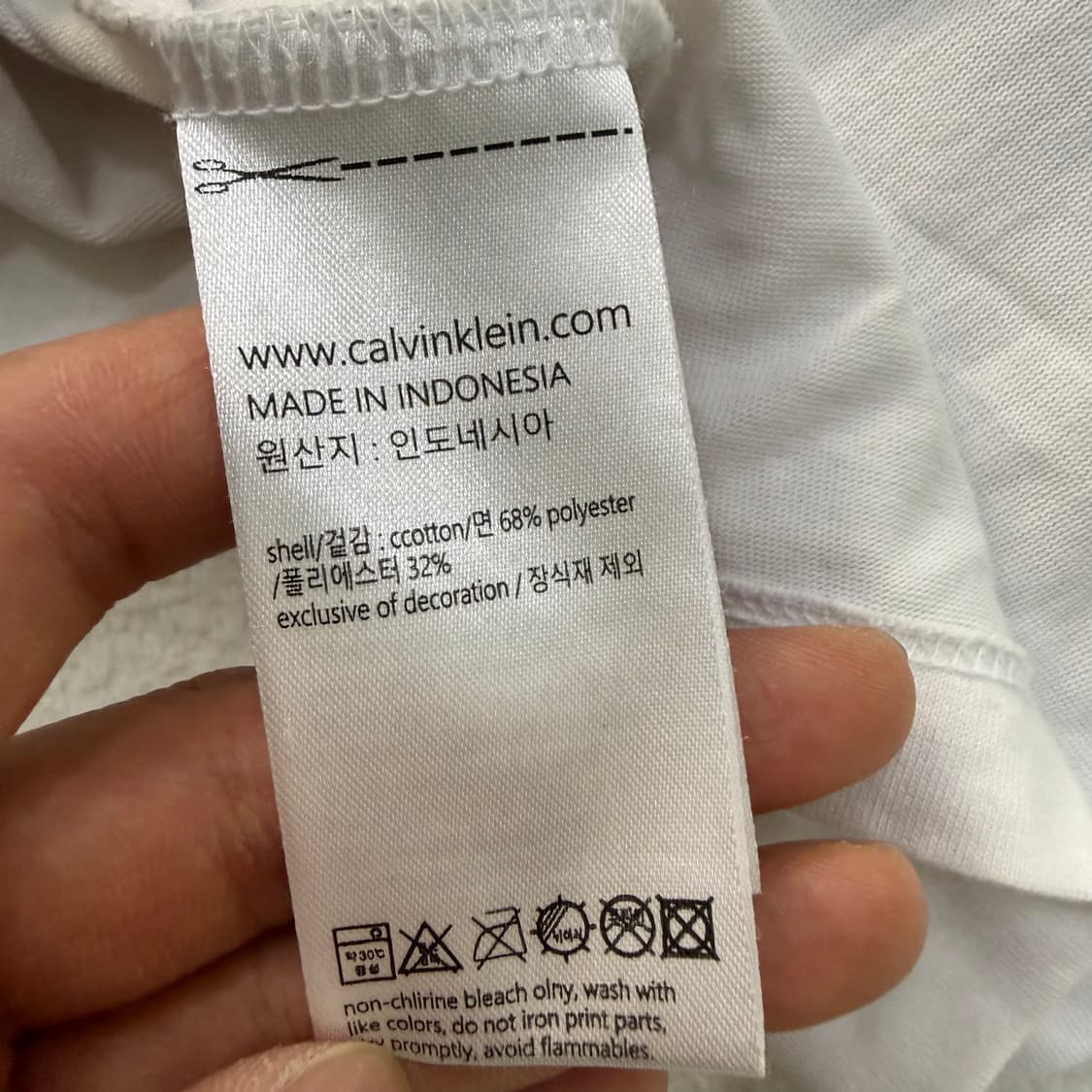 M 켈빈클라인 실버 레터링 반팔티 0413T 상품이미지4