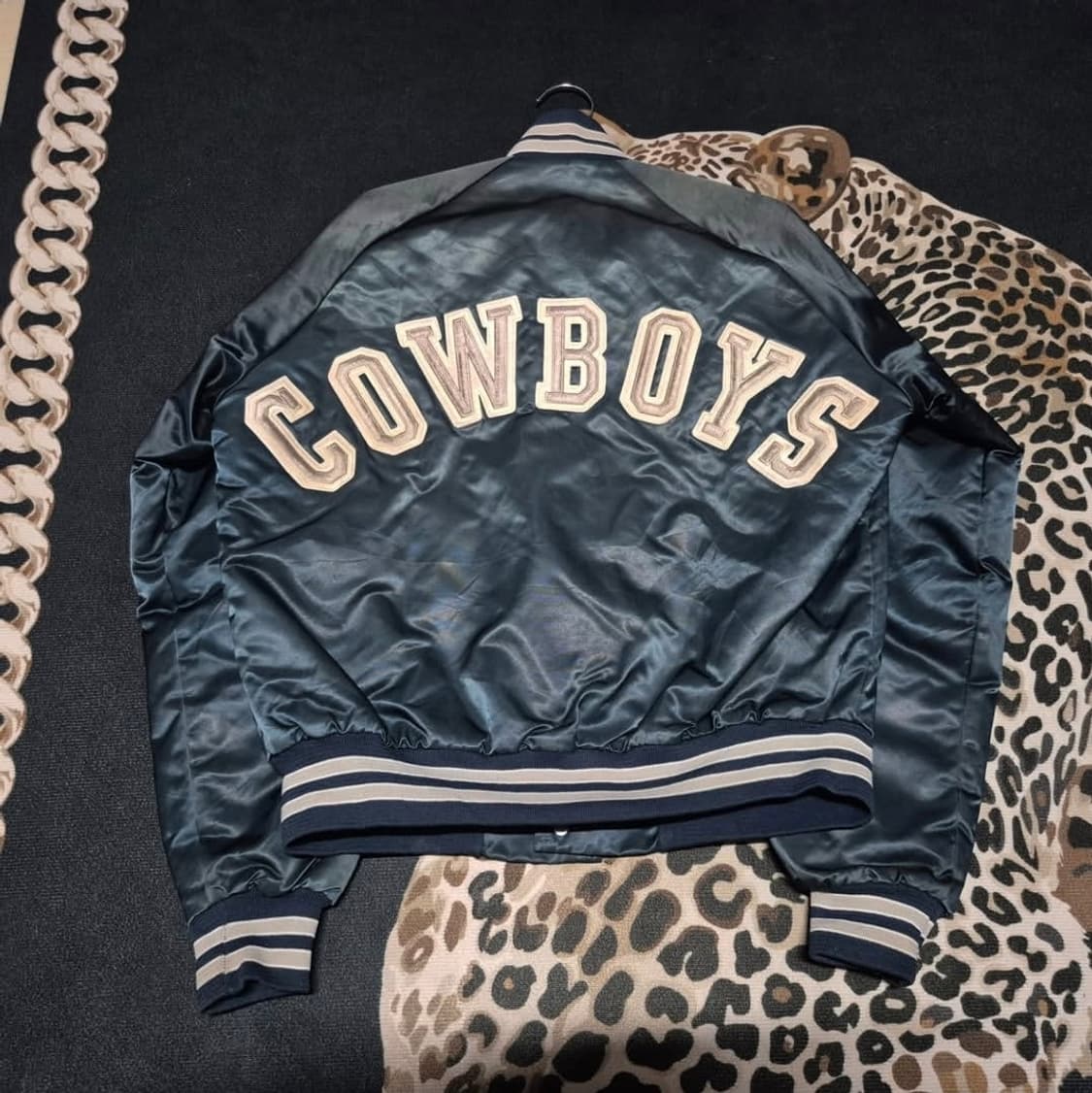 (포스트 말론 착용)90's 초크라인 댈러스 카우보이 새틴 바시티 자켓 상품이미지4