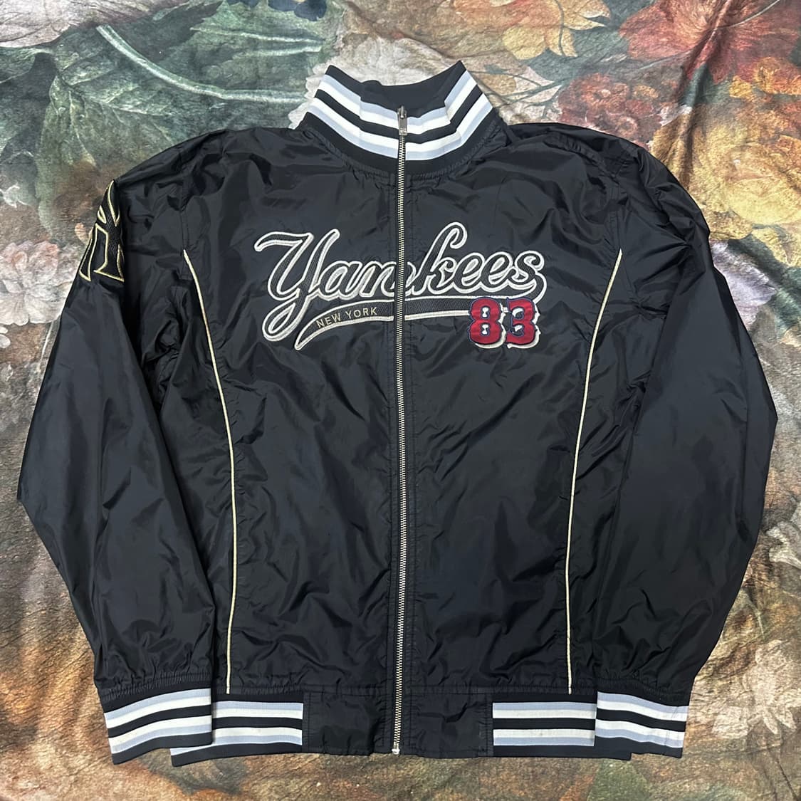 MLB 빈티지 뉴욕양키즈 블랙바람막이 100 상품이미지1