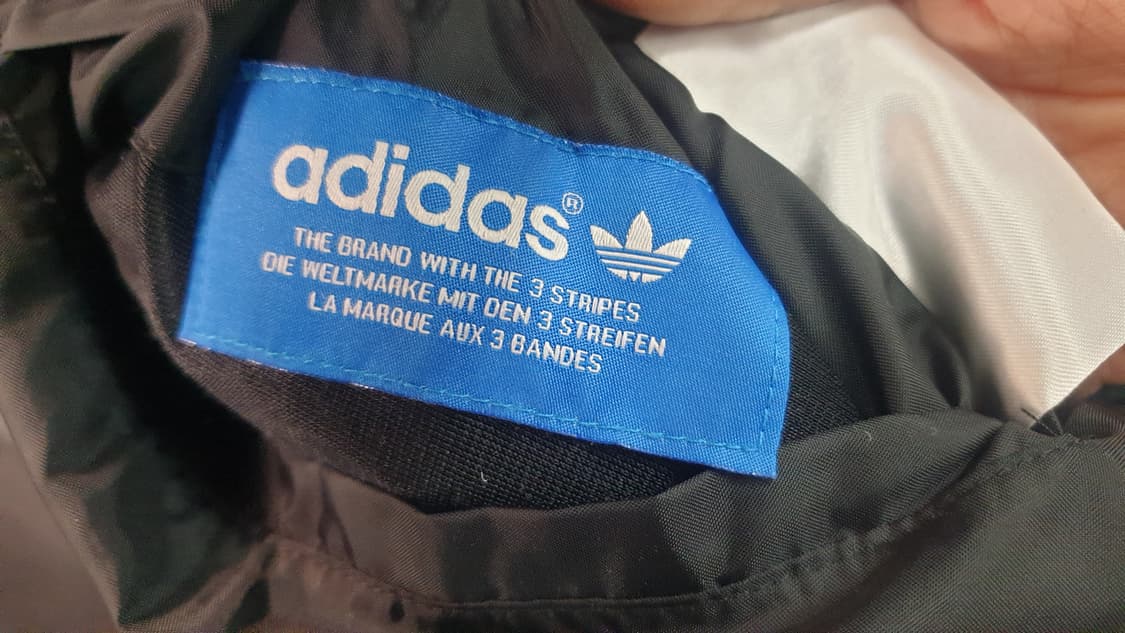 아디다스 올드스쿨  파이어리버시블  패딩후드집업 105~110 상품이미지6