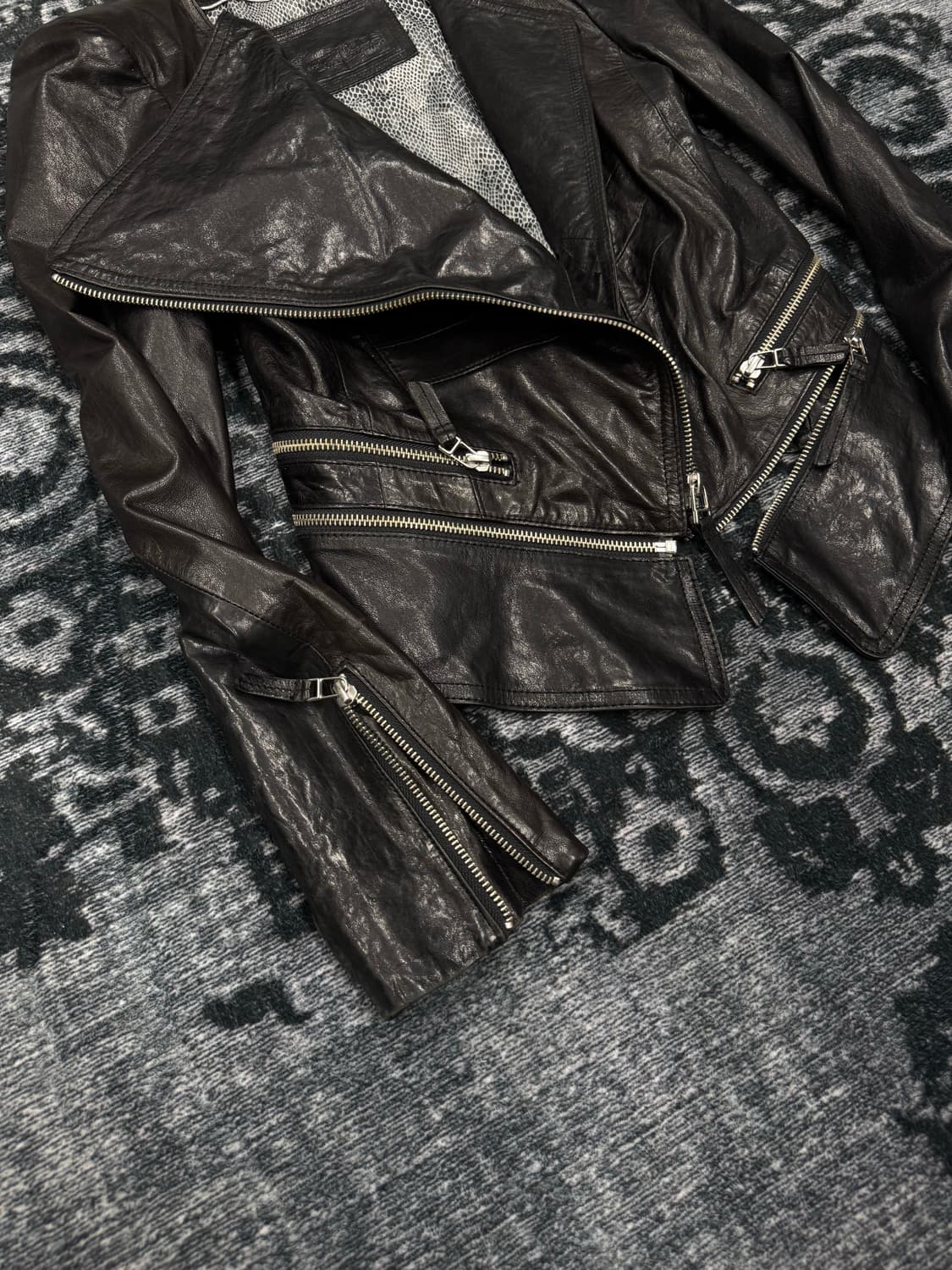 Unknown asymmetry zipper lamb skin jacke 상품이미지5