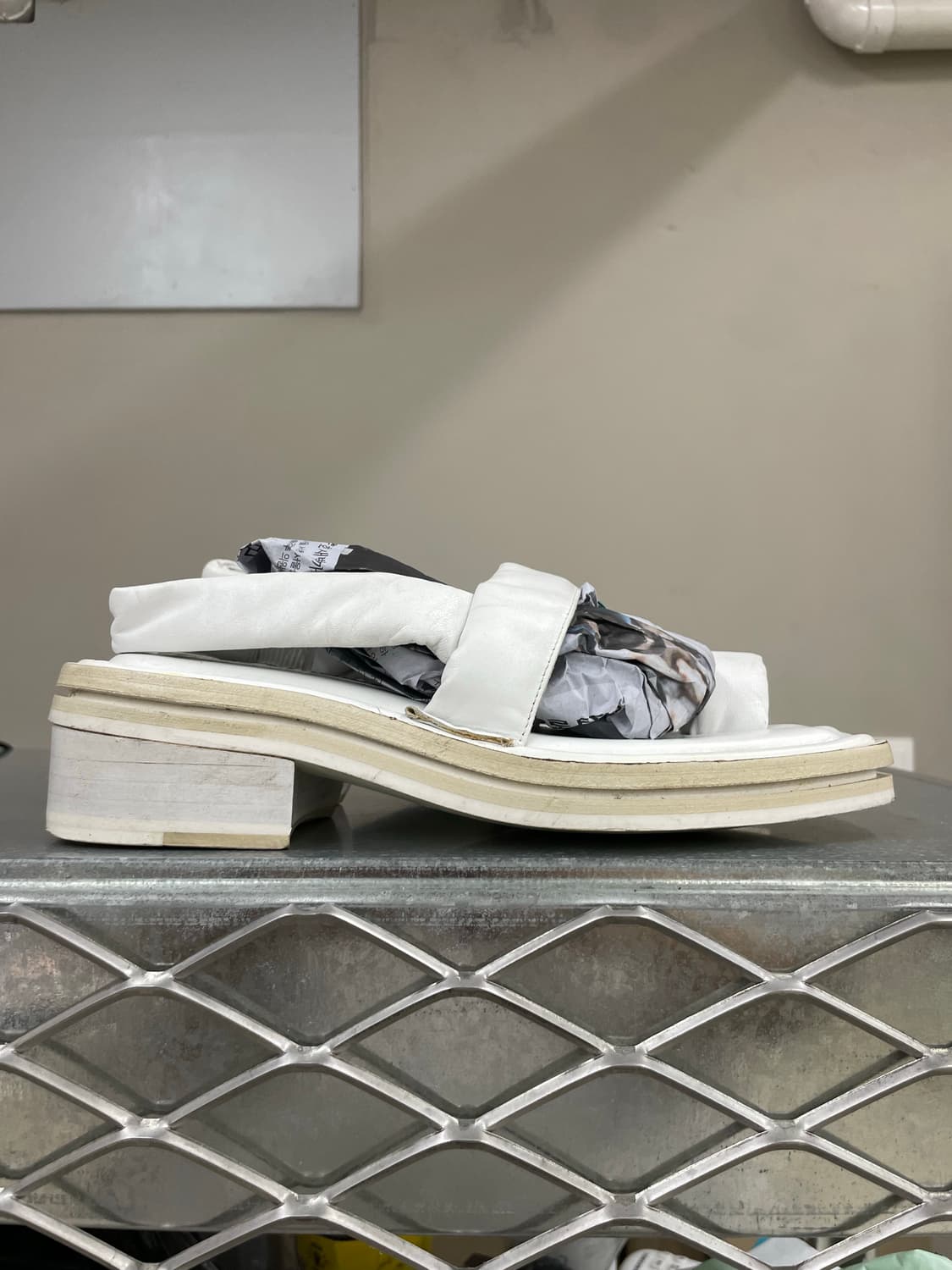 아크네 스튜디오 네미 화이트 샌들 38 상품이미지4