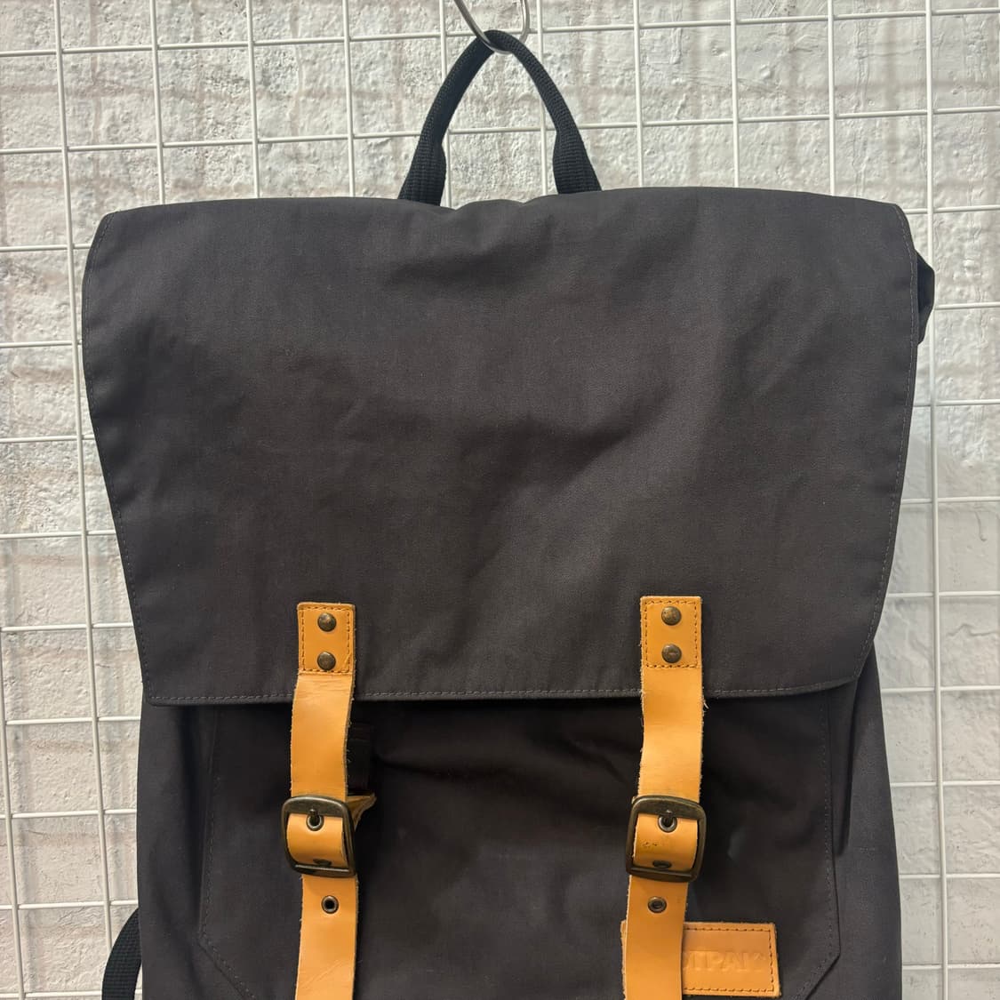 이스트팩 브리틀러 블랙 백팩 OS 상품이미지3