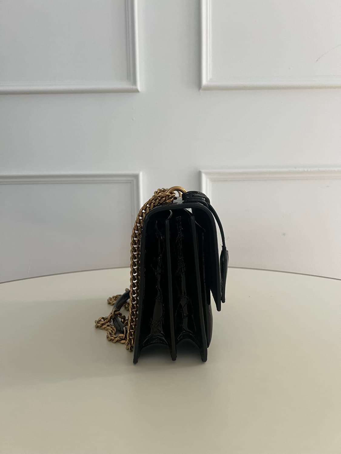 생로랑 크로크다일 미듐 선셋백 상품이미지3