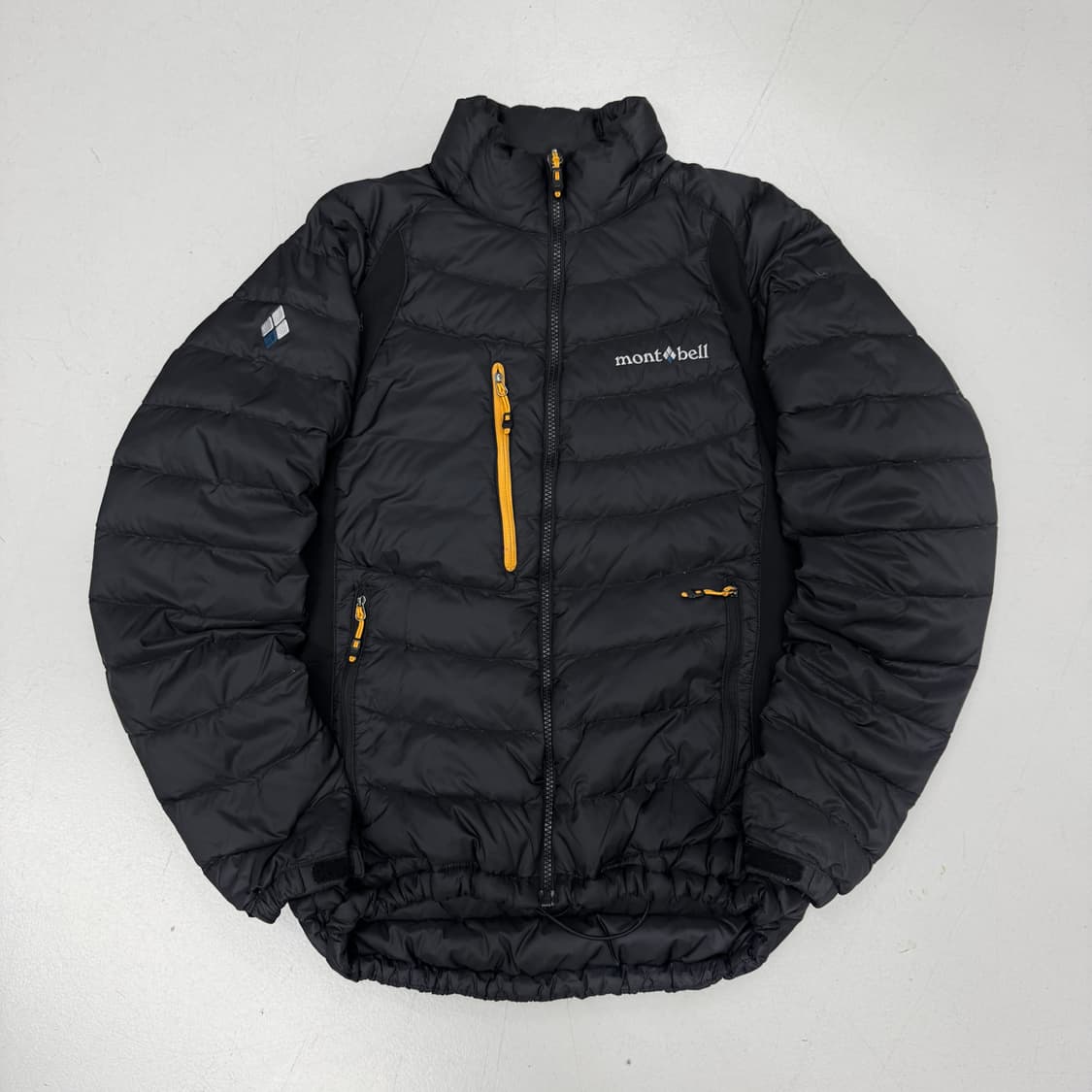 몽벨 구스다운 고프코어 푸퍼 경량패딩 블랙 상품이미지2
