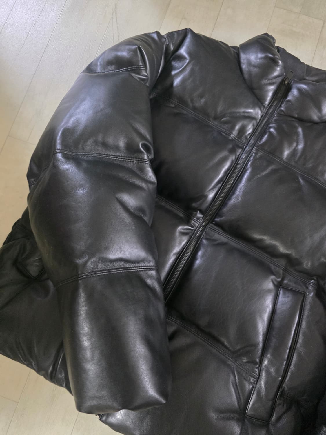 무신사스탠다드 램스킨 푸퍼 패딩 m 상품이미지2