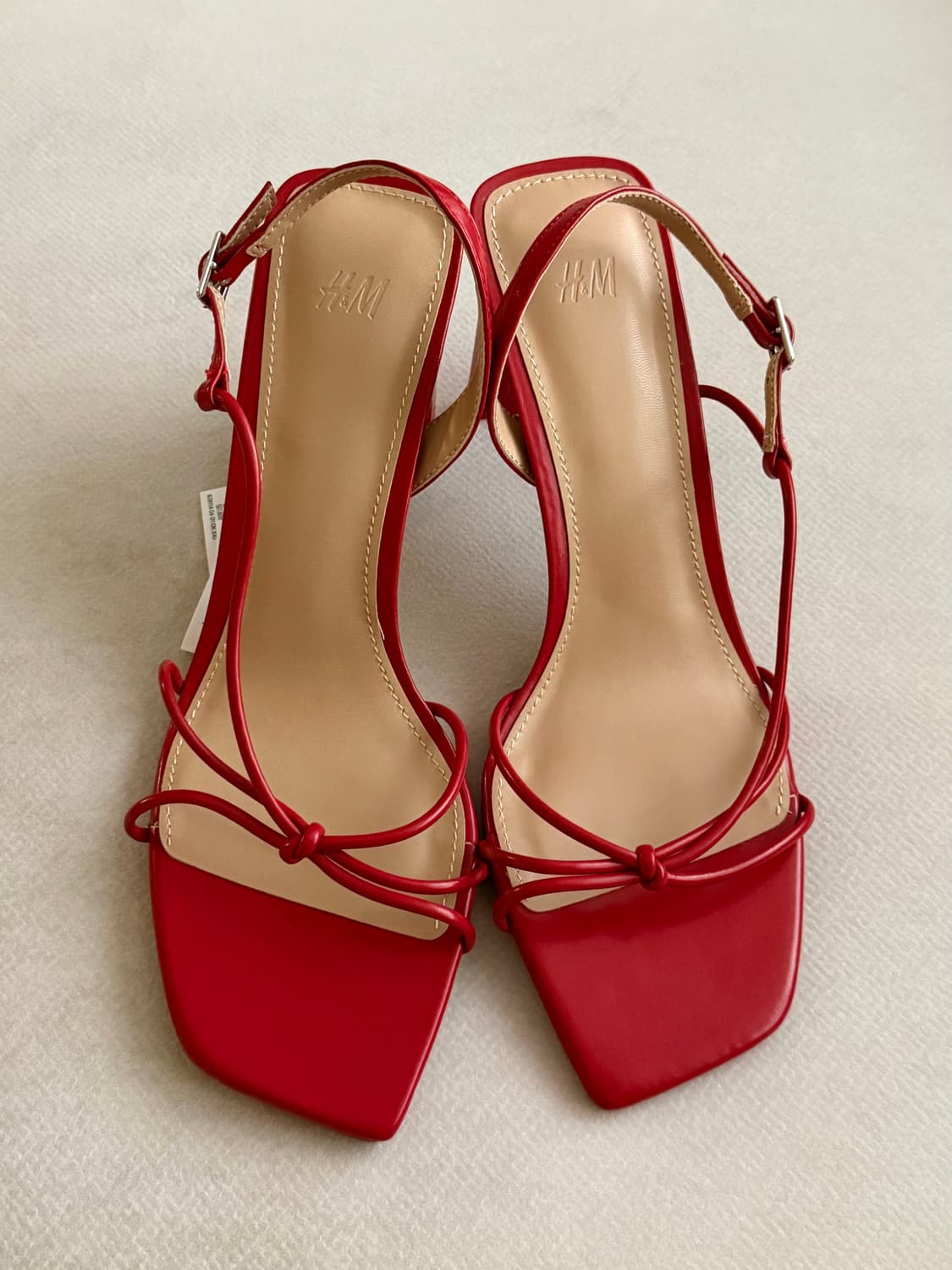 H&M 레드 스트랩 샌들 상품이미지1
