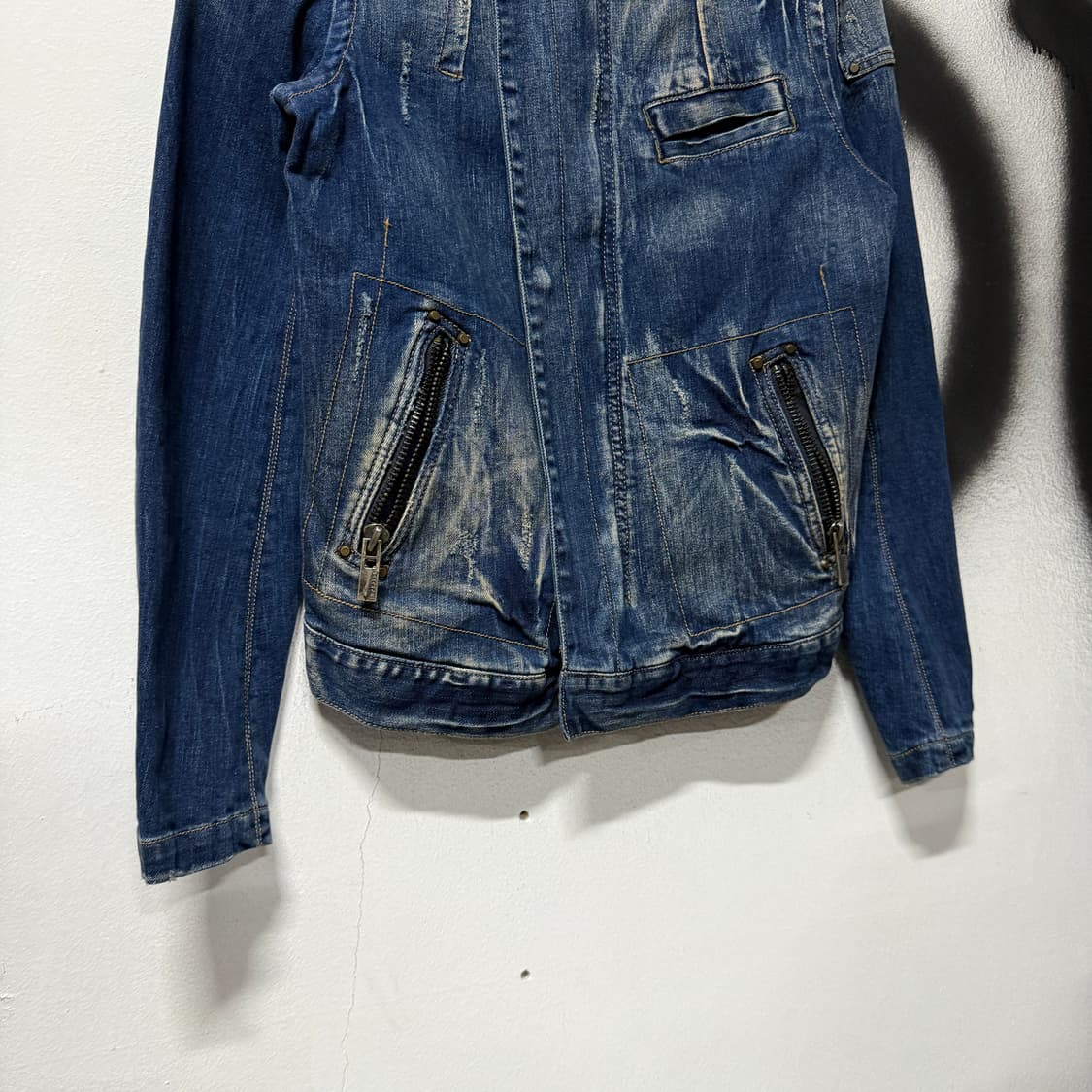 버커루 워싱 진청 크롭 바이커 데님 자켓 상품이미지4