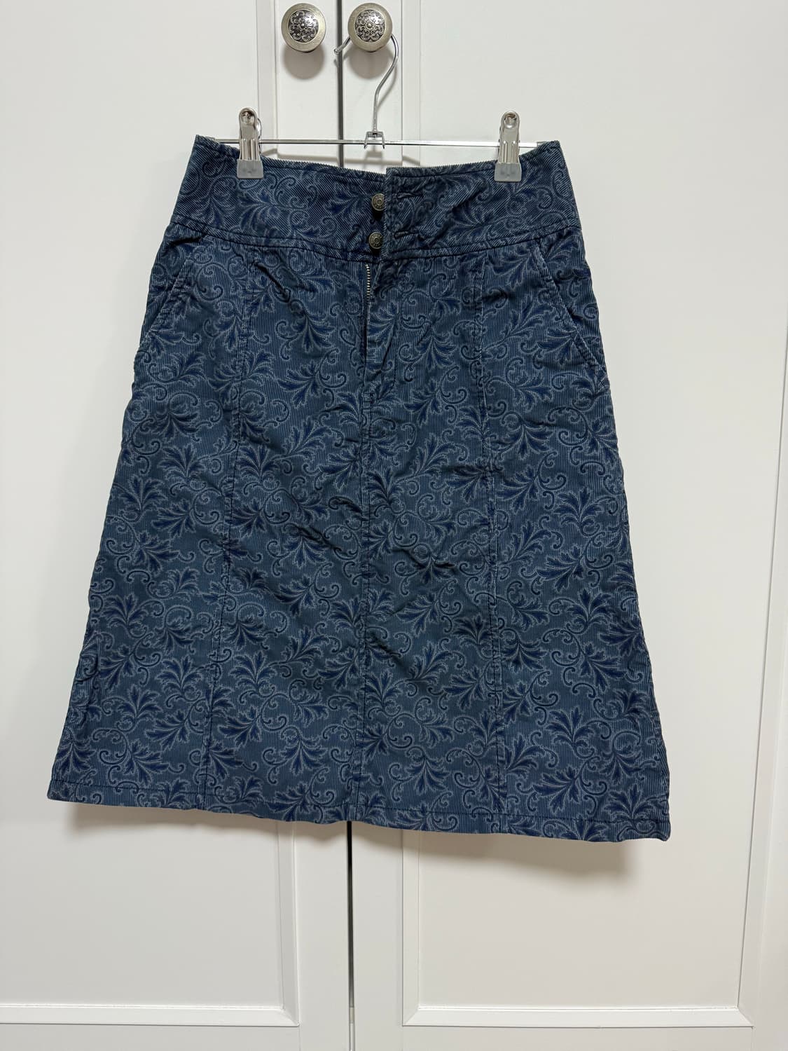 코듀로이 패턴 미디스커트 상품이미지1