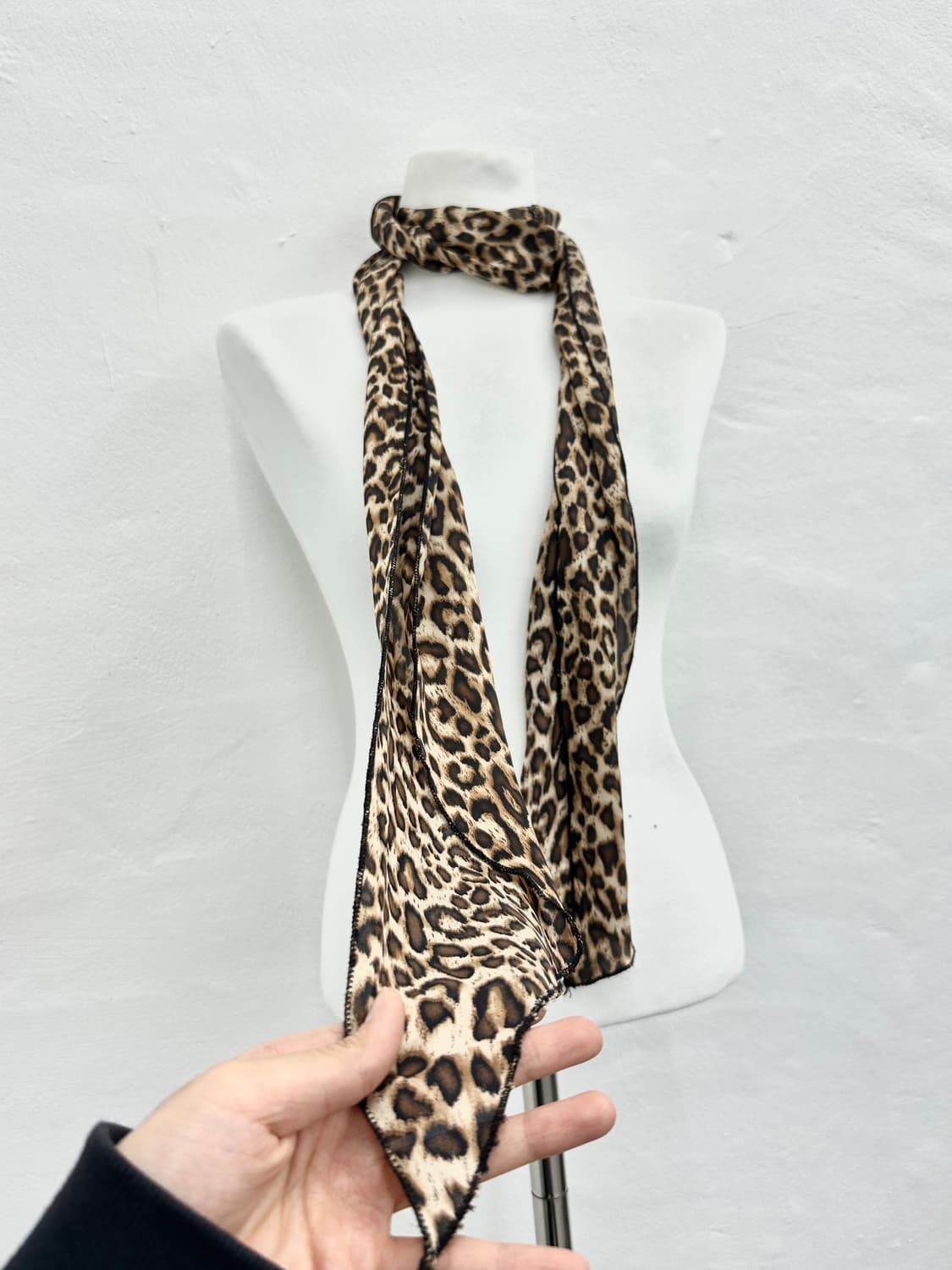 Vintage leopard patterned scarf  상품이미지3
