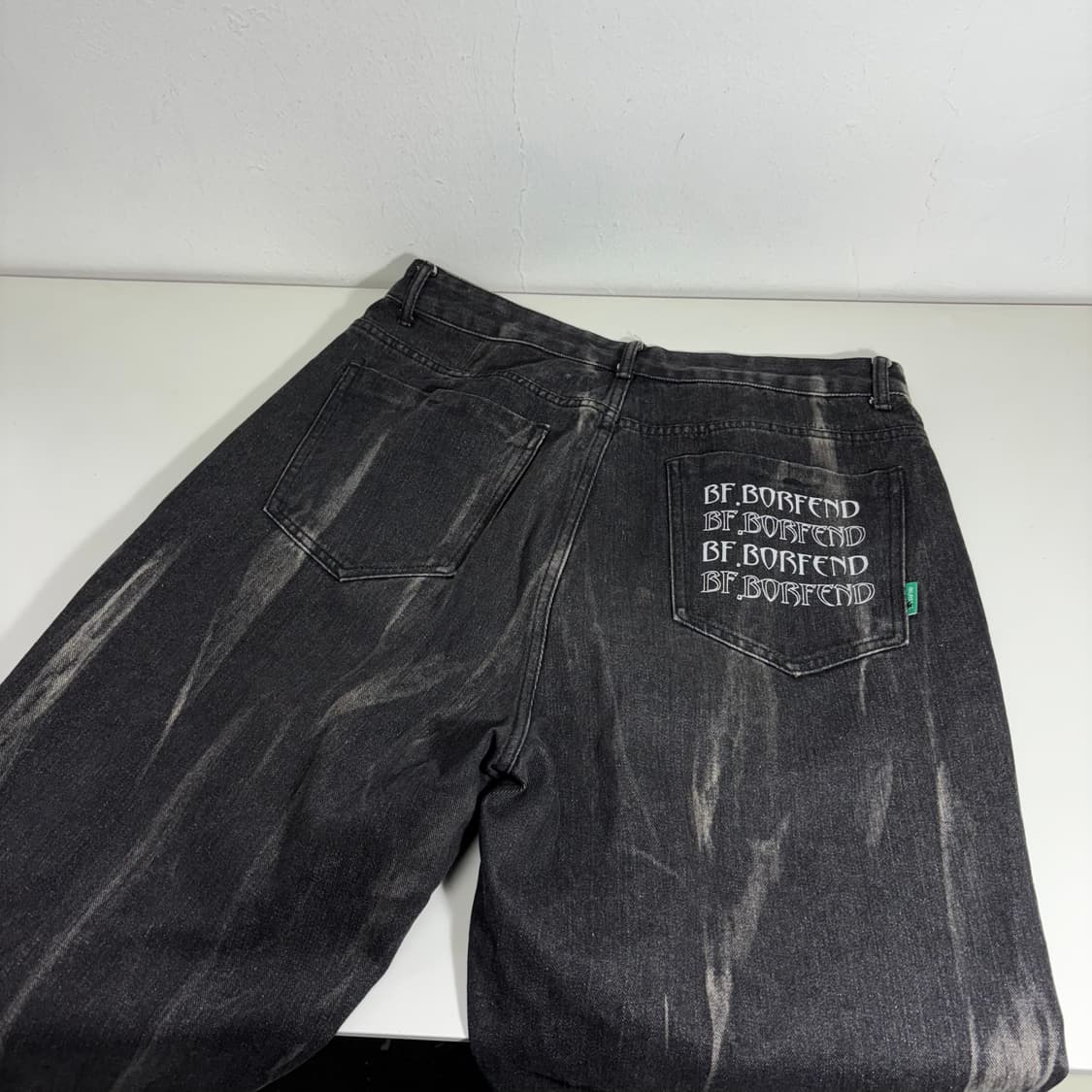 XL 빈티지 블랙워시드 로고프린팅 일자핏 데님팬츠 청바지 상품이미지4