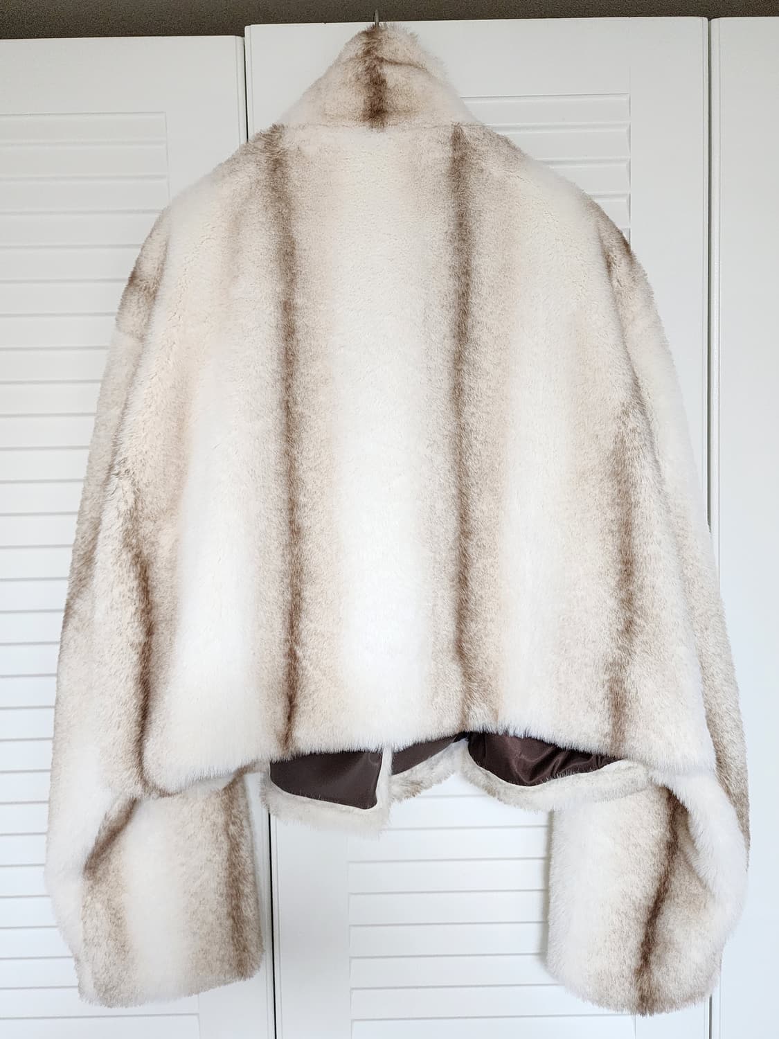 스윔시티 크롭 퍼 쟈켓 상품이미지8