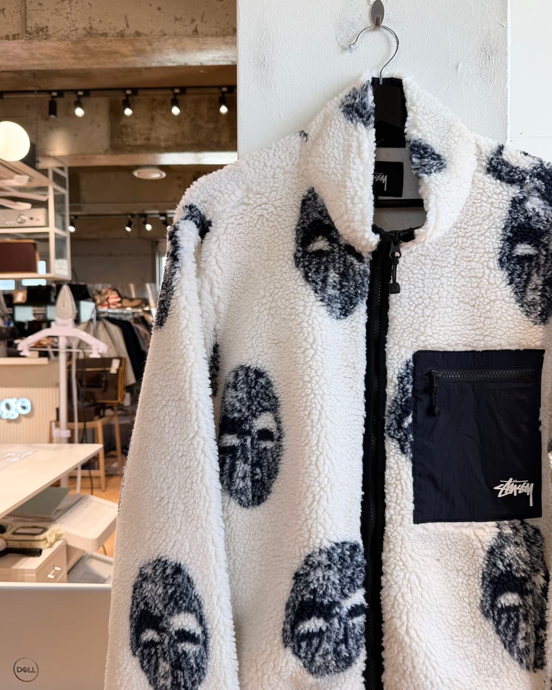 스투시 화이트 마스크 자카드 쉐르파 플리스 자켓 상품이미지4