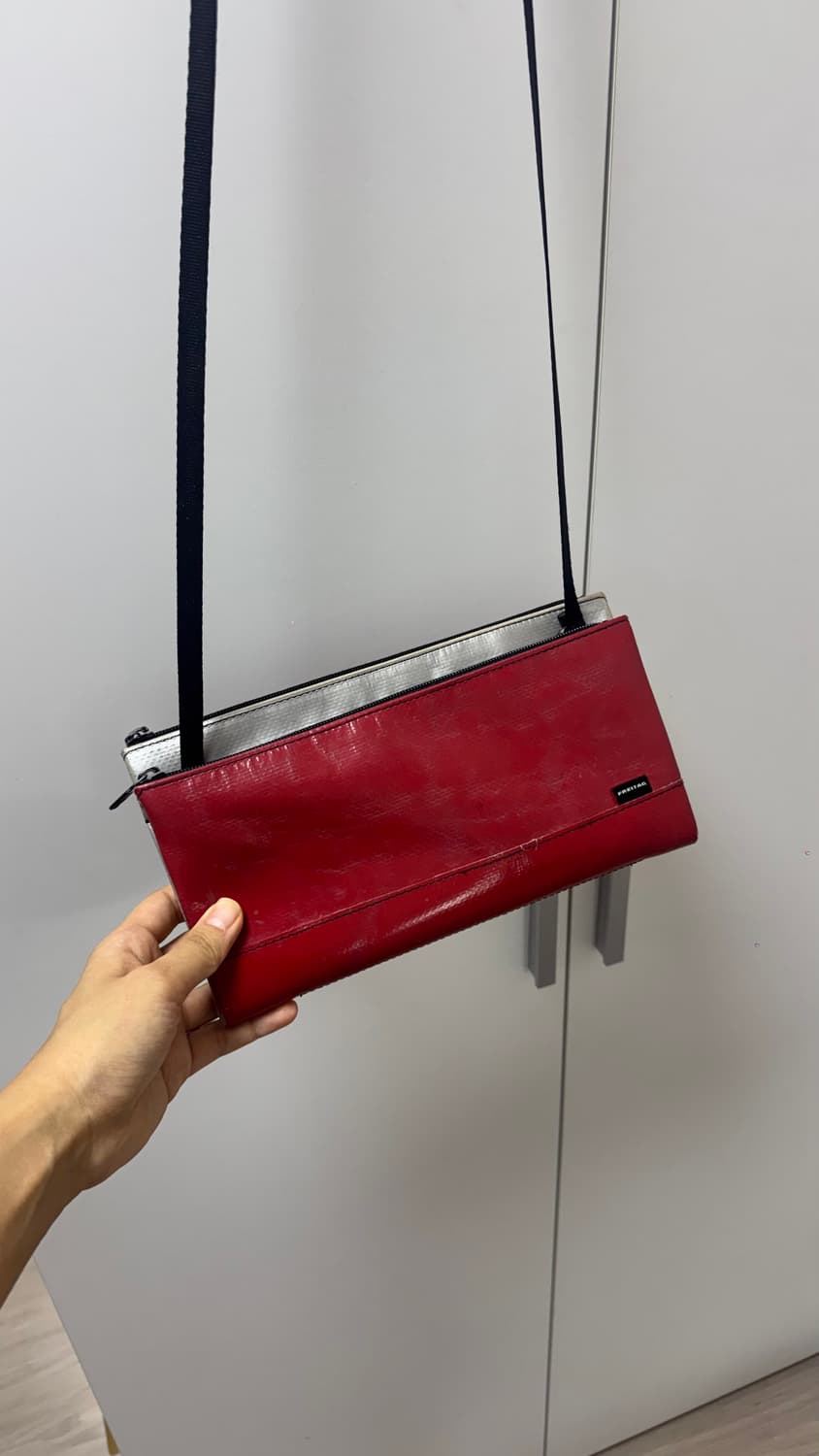 프라이탁 F271 마시쿠라 레드/실버 크로스백 상품이미지2