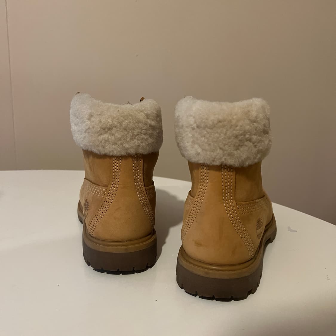 팀버랜드 6인치 프리미엄 퍼 부츠 상품이미지3