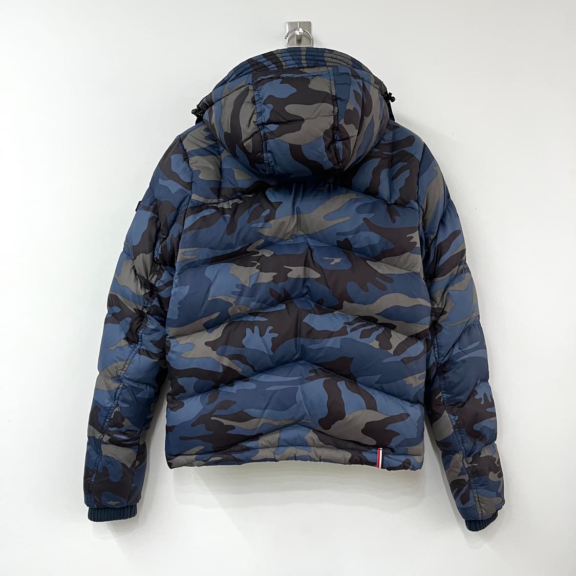 타미힐피거 자수로고 카모 패딩 점퍼 상품이미지3