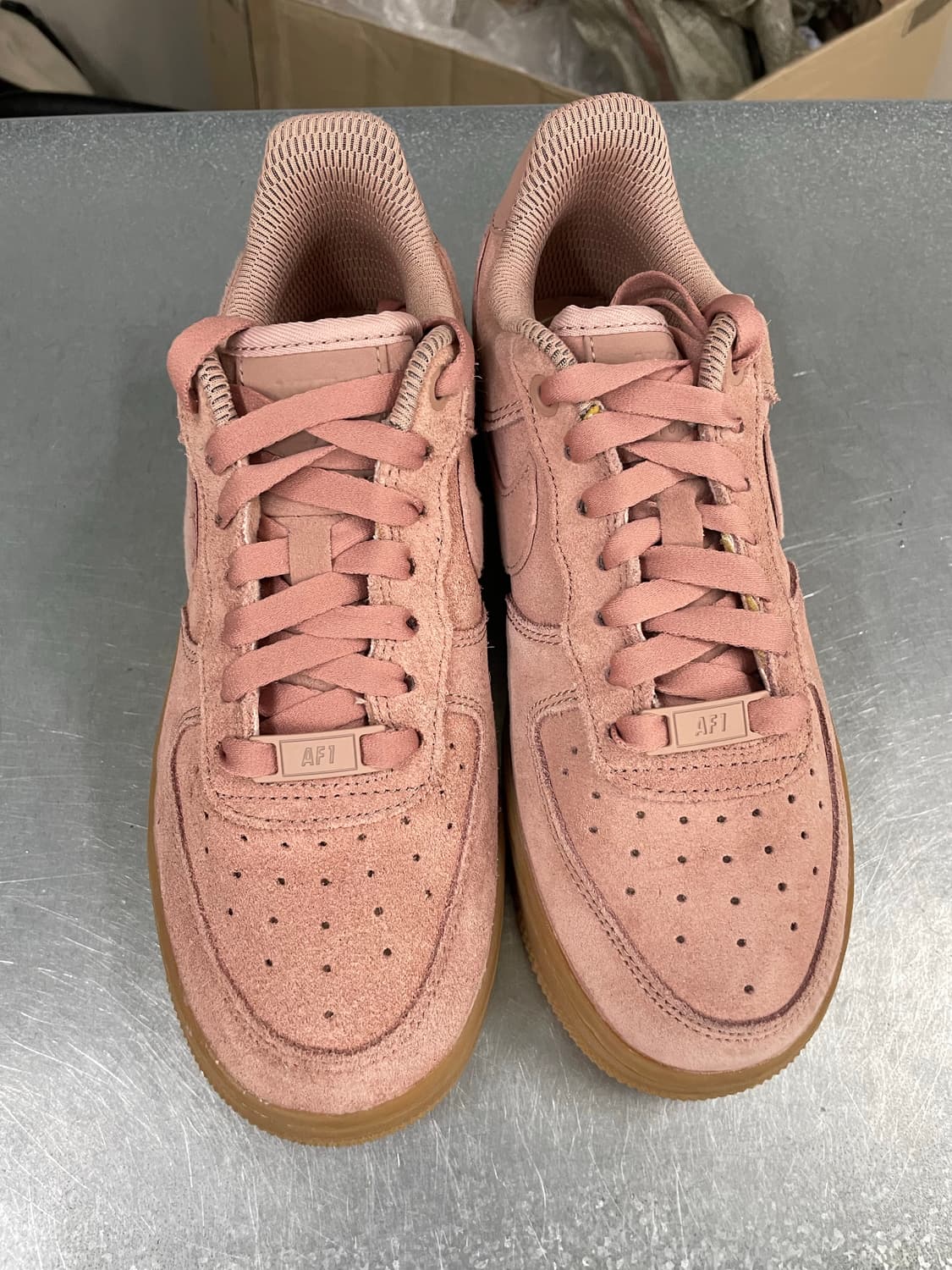 에어포스 1 '07 로우 SE 파티 핑크 검 225 상품이미지5