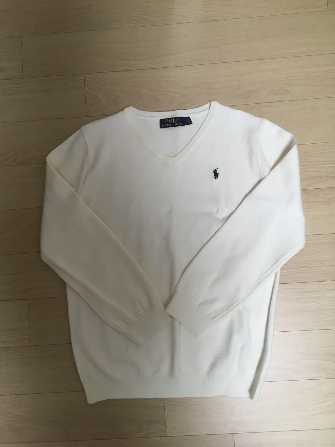 폴로니트 상품이미지1