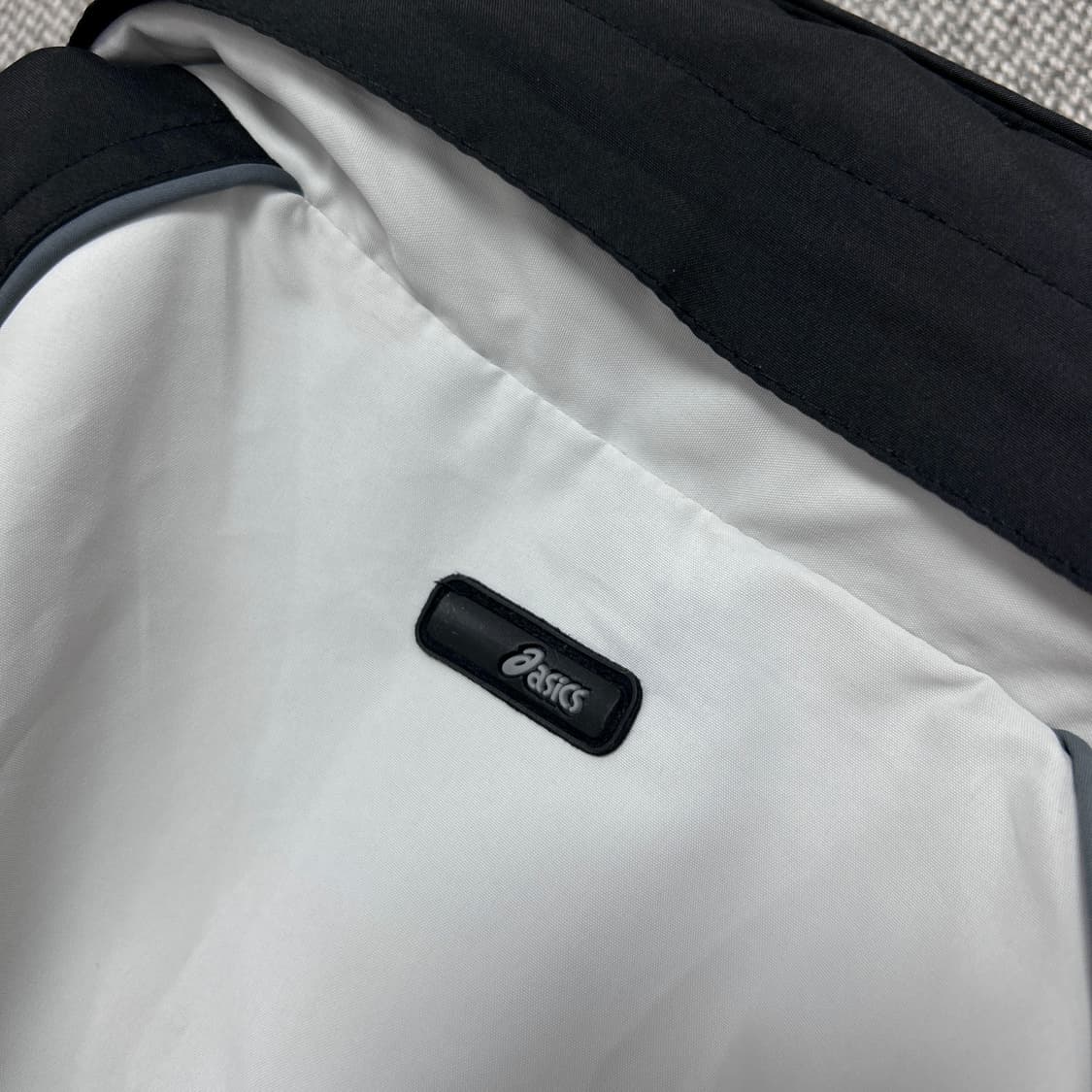 아식스 올드스쿨 블랙 그레이 바람막이(105) 상품이미지7