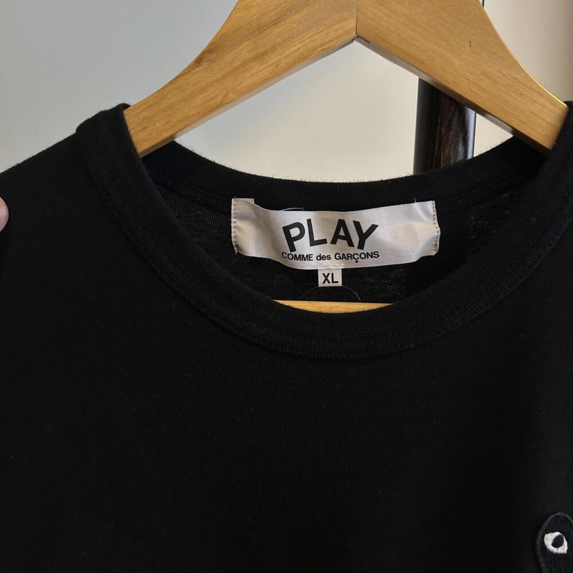 12041 - 꼼데가르송 블랙 와펜 반팔 티셔츠 상품이미지5