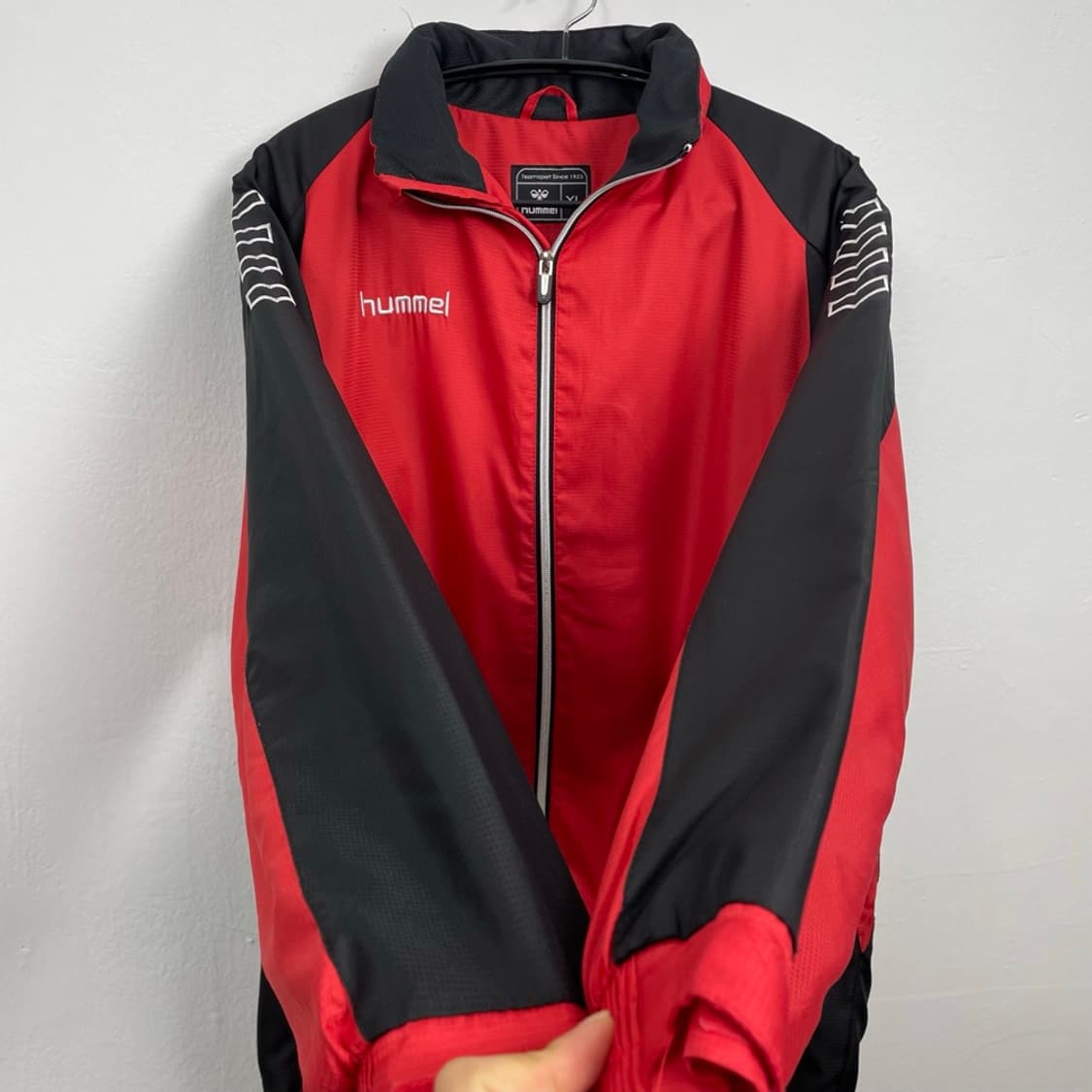 험멜 Hummel 레드 배색 트레이닝 바람막이 집업 XL 상품이미지7