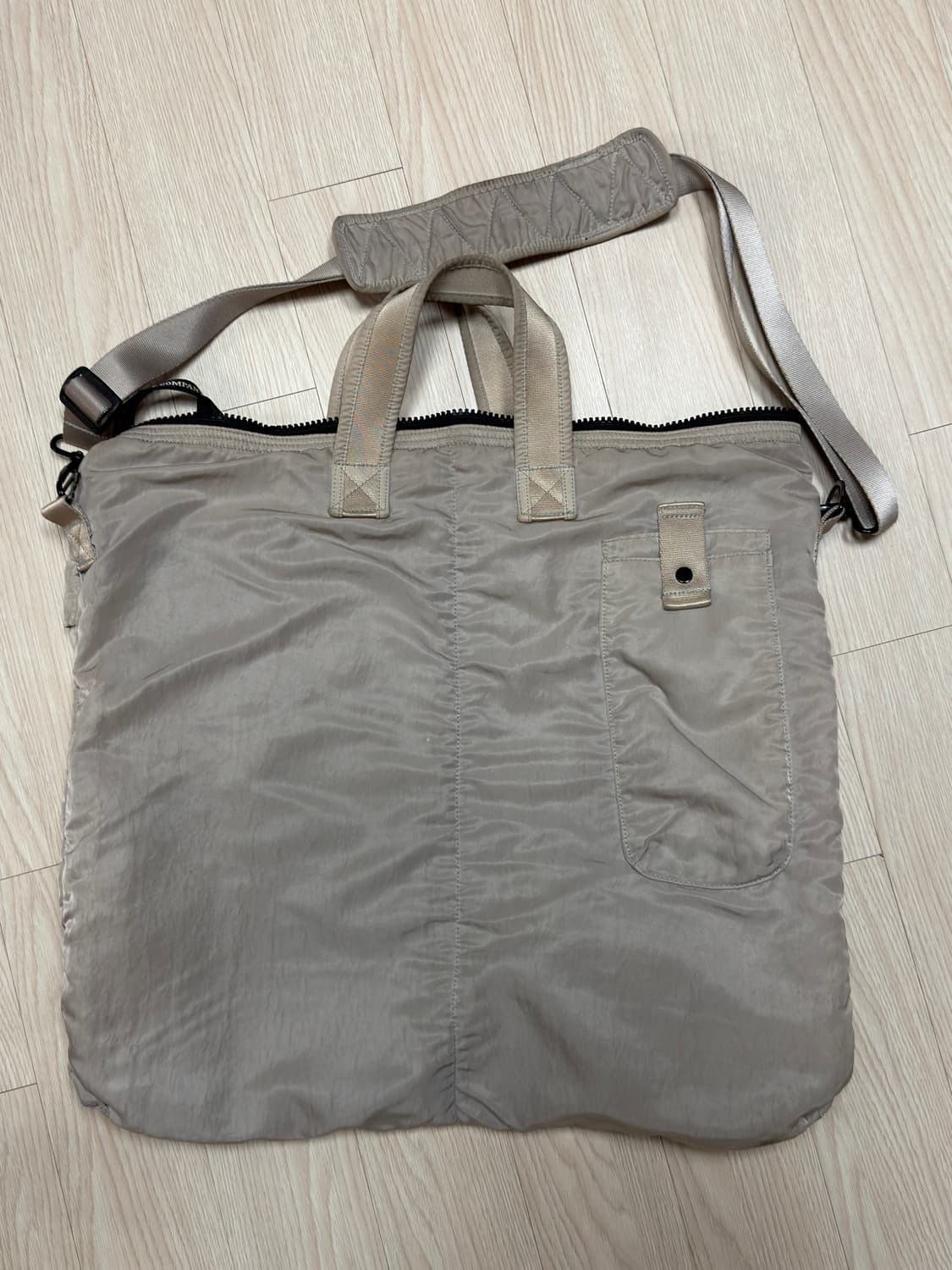C.P. company 토트백 상품이미지2