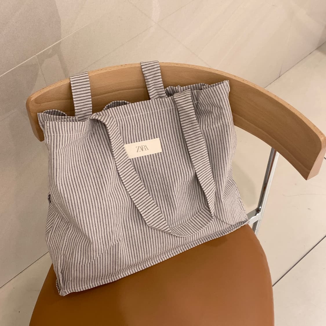 <새상품>ZARA 자라 스트라이프 에코백 자라 가방 토트백 여행가방 상품이미지3