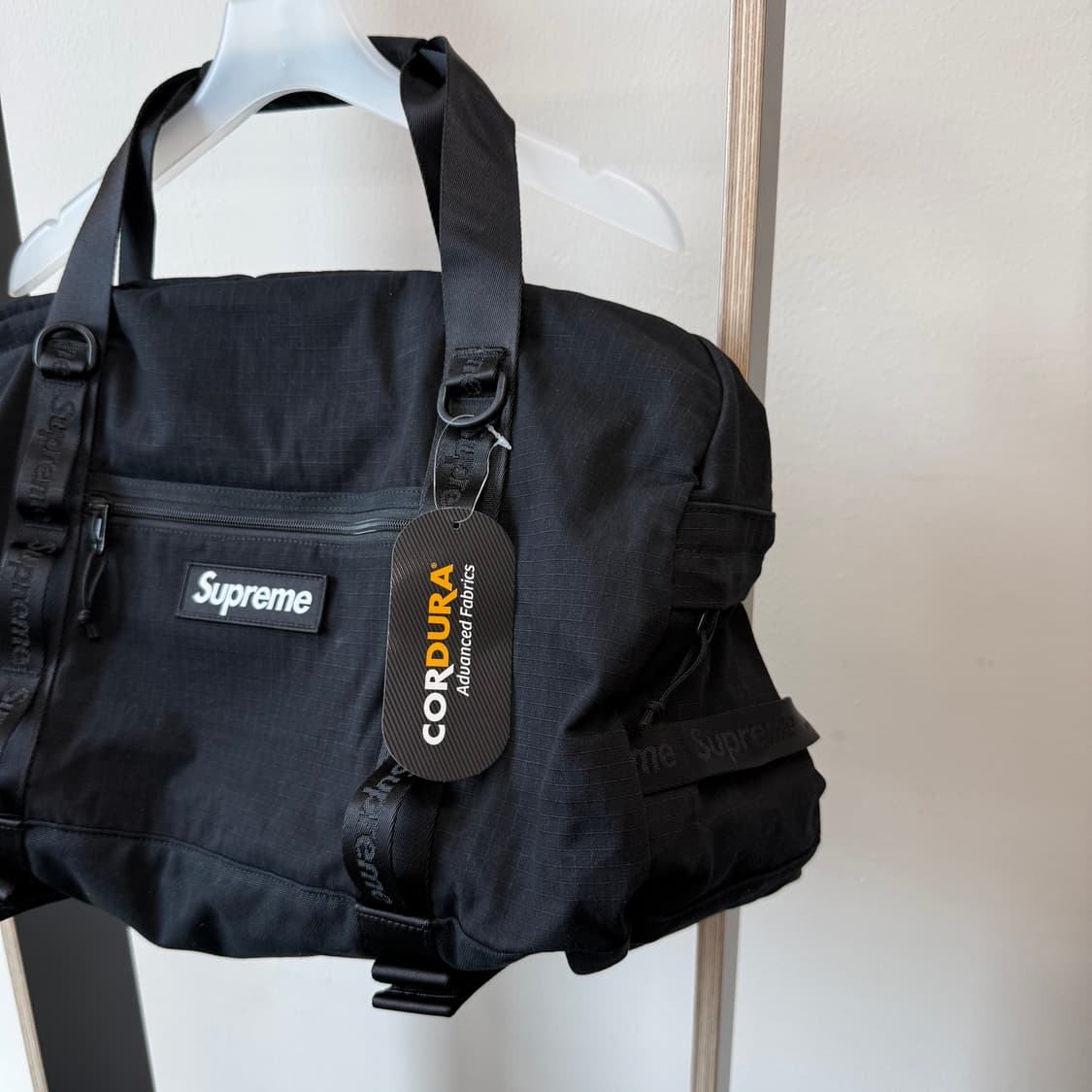 슈프림 크로스 더플백  블랙 상품이미지2