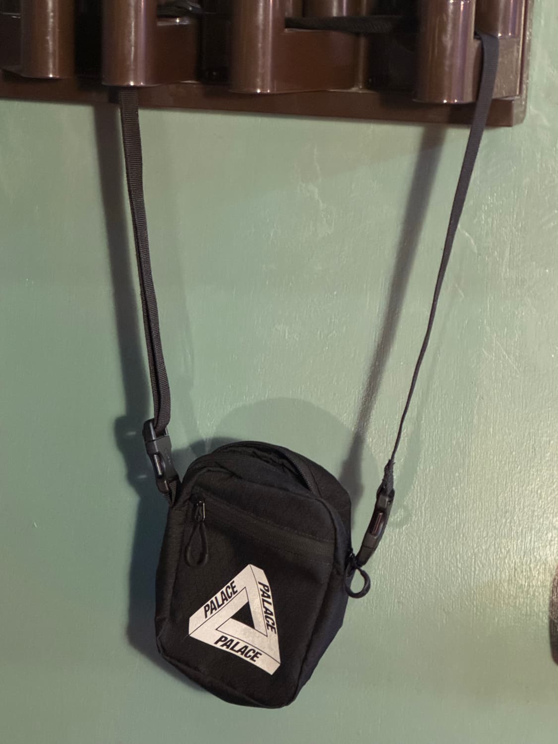 Palace 크로스백  상품이미지1