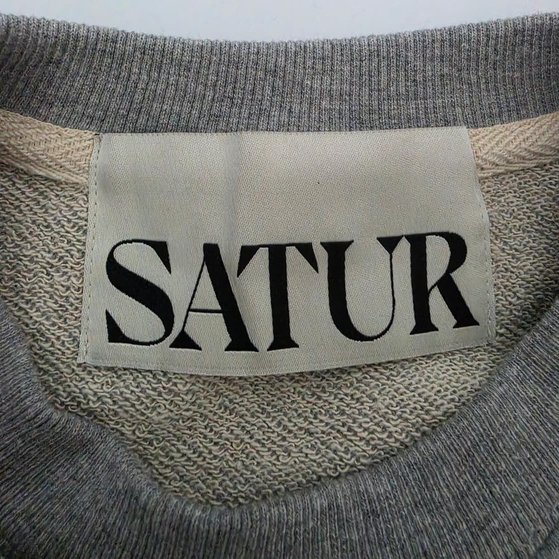 SATUR 세터 맨투맨 상품이미지3