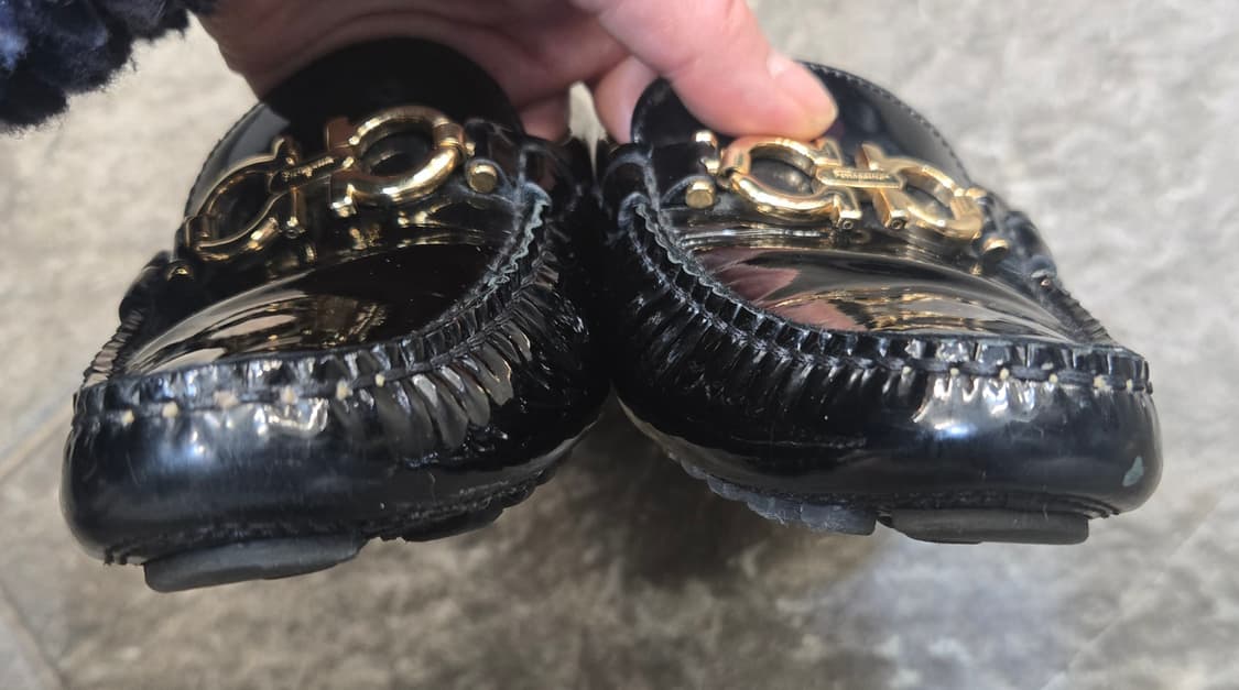 페라가모 블랙 페이턴트 로퍼 여성용 애나멜 상품이미지7