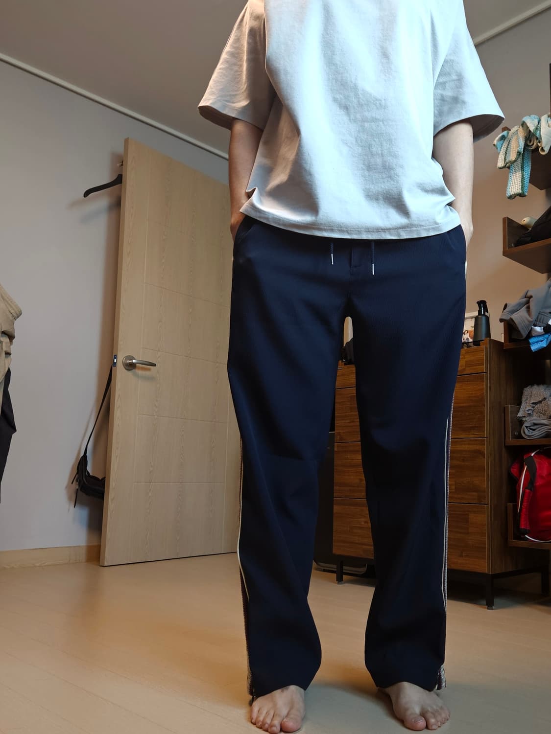 [정품] 타임옴므 23ss 남성 사이드 자수 트랙 슬랙스 82 size 상품이미지6