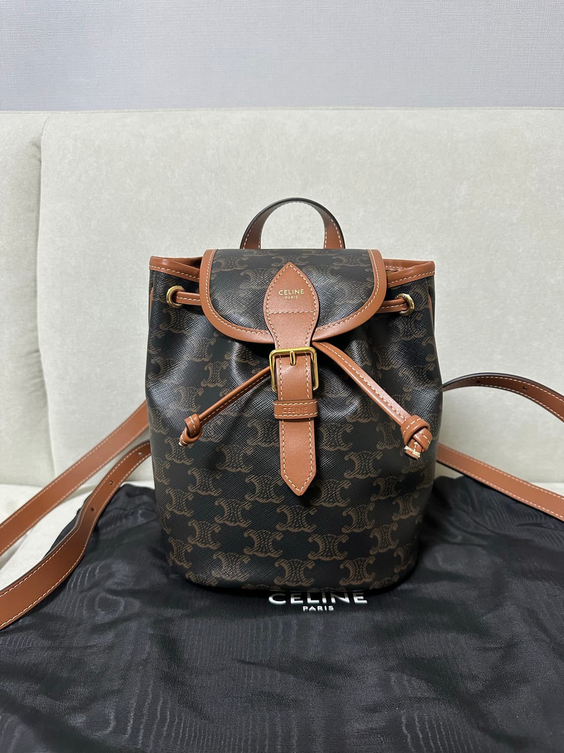 [새상품급 정품] 셀린느 폴코 백팩 미니 상품이미지2