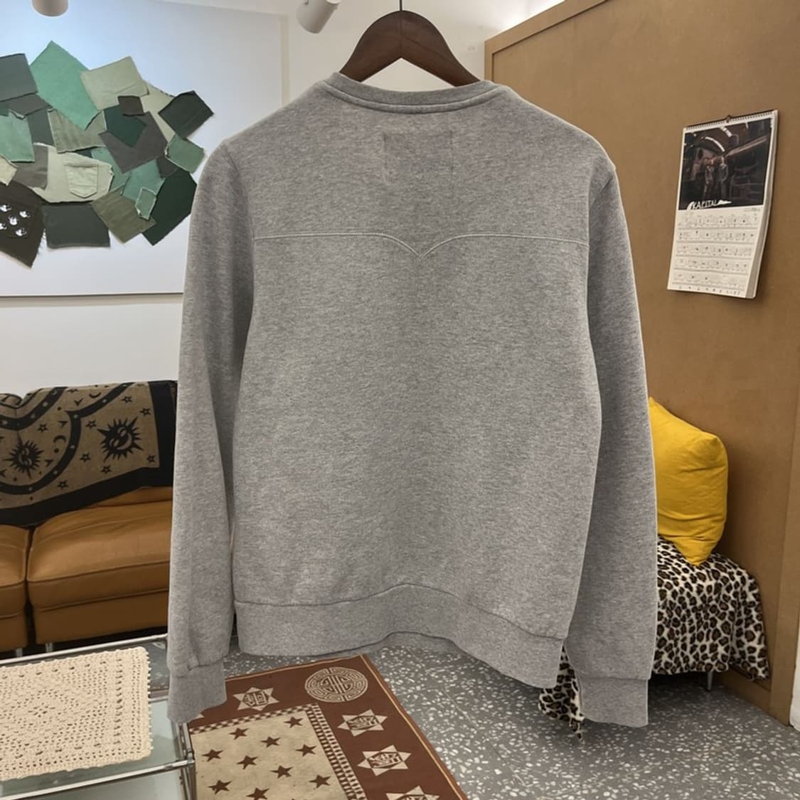 헌터 빈티지 모던캐주얼 엠보빅로고 기모 맨투맨 S C09915 상품이미지4