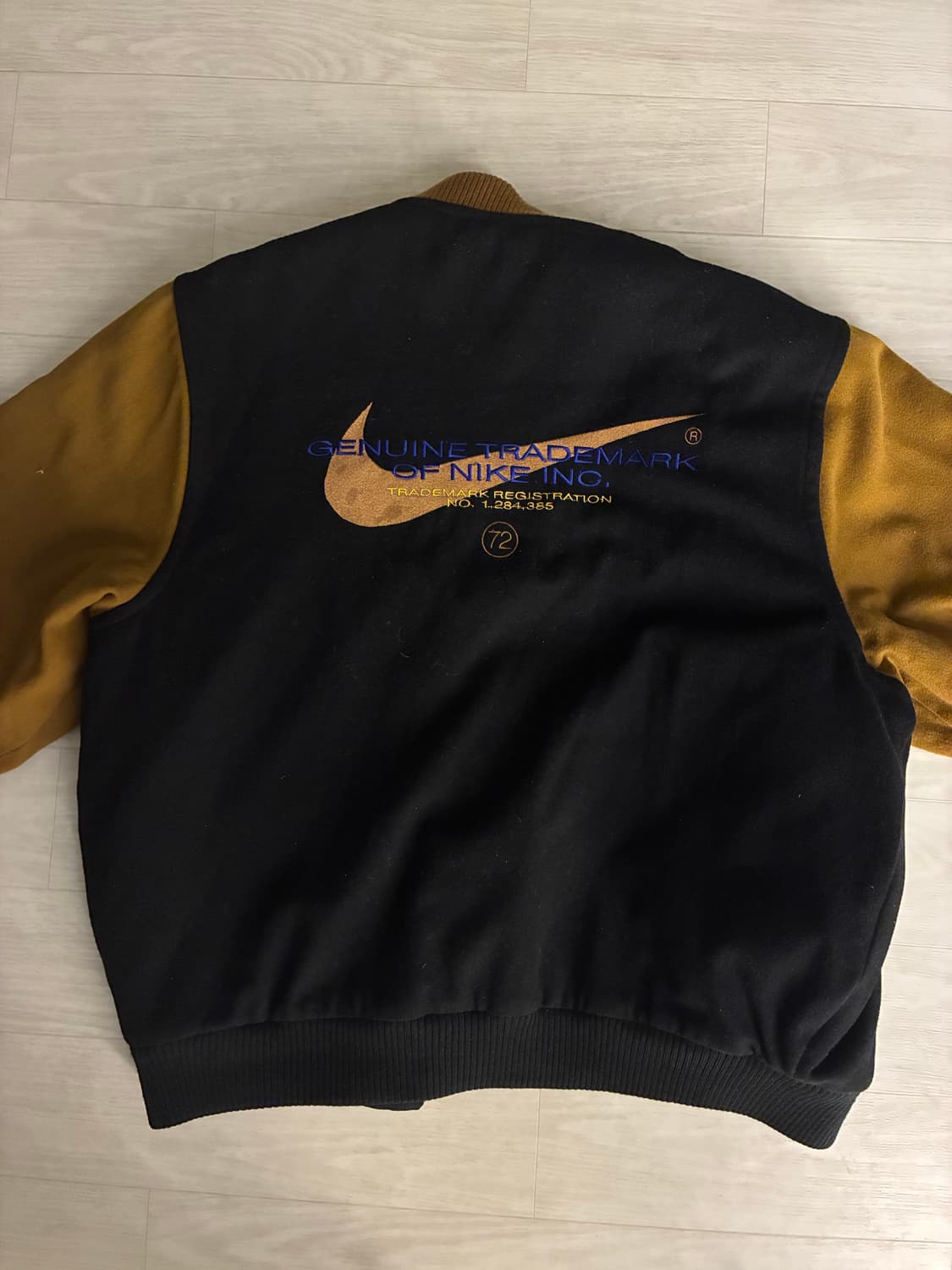 나이키 브라운 바시티 자켓 팝니다 상품이미지2