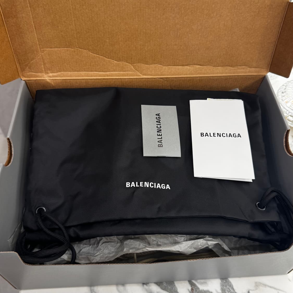 발렌시아가 3XL 에그쉘 40 상품이미지3