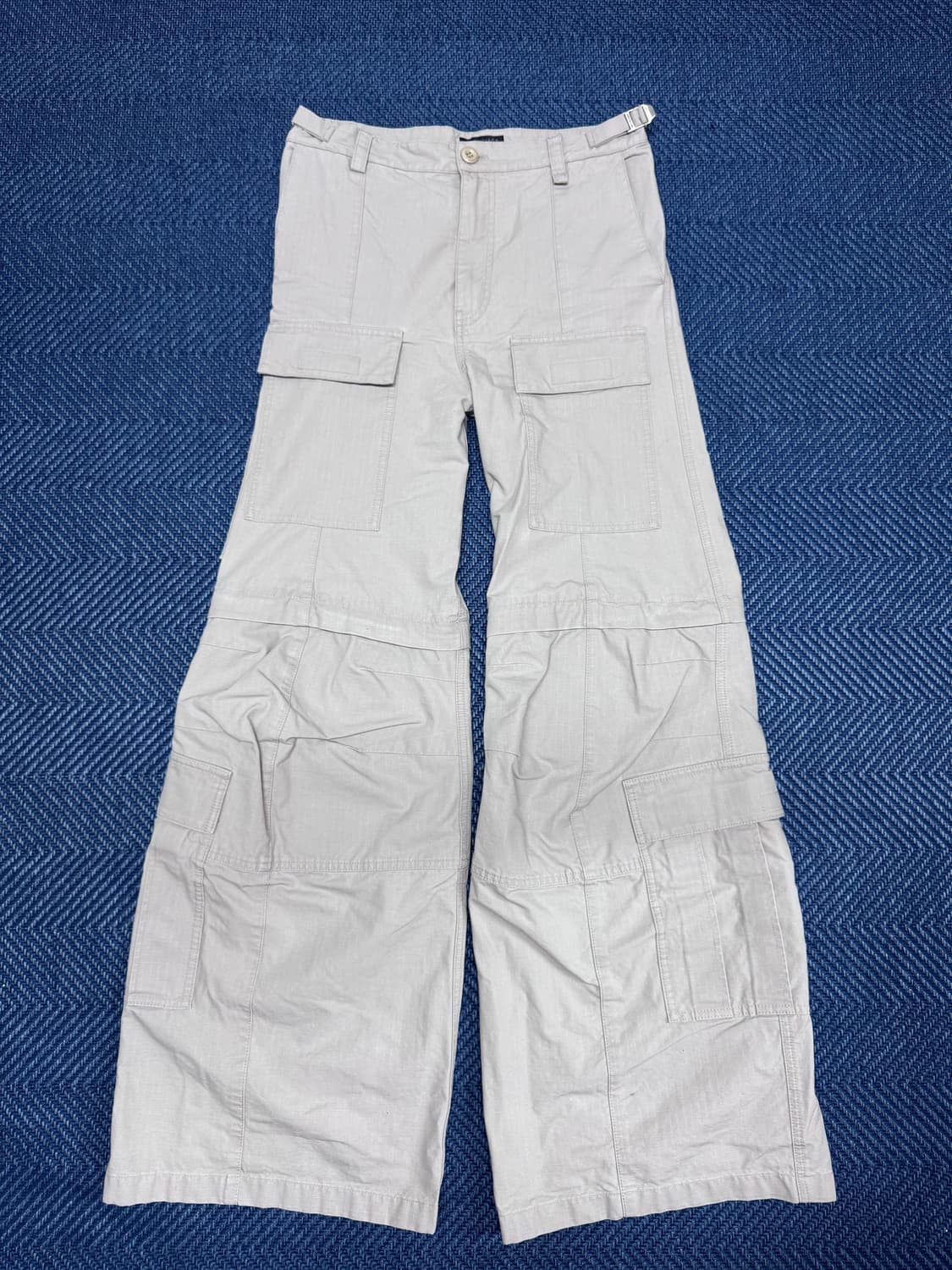 발렌시아가 플레어 카고 베이지 상품이미지1