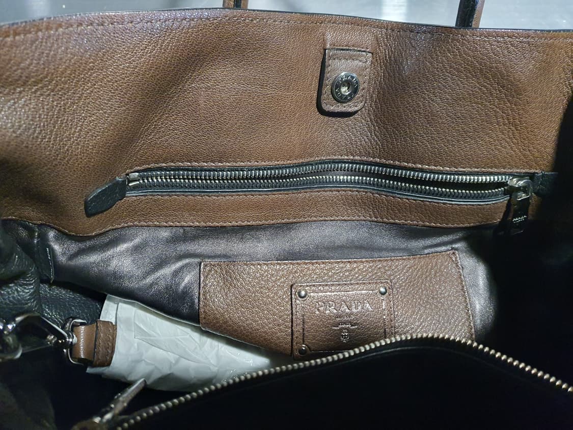 프라다 가죽 도트백 상품이미지4