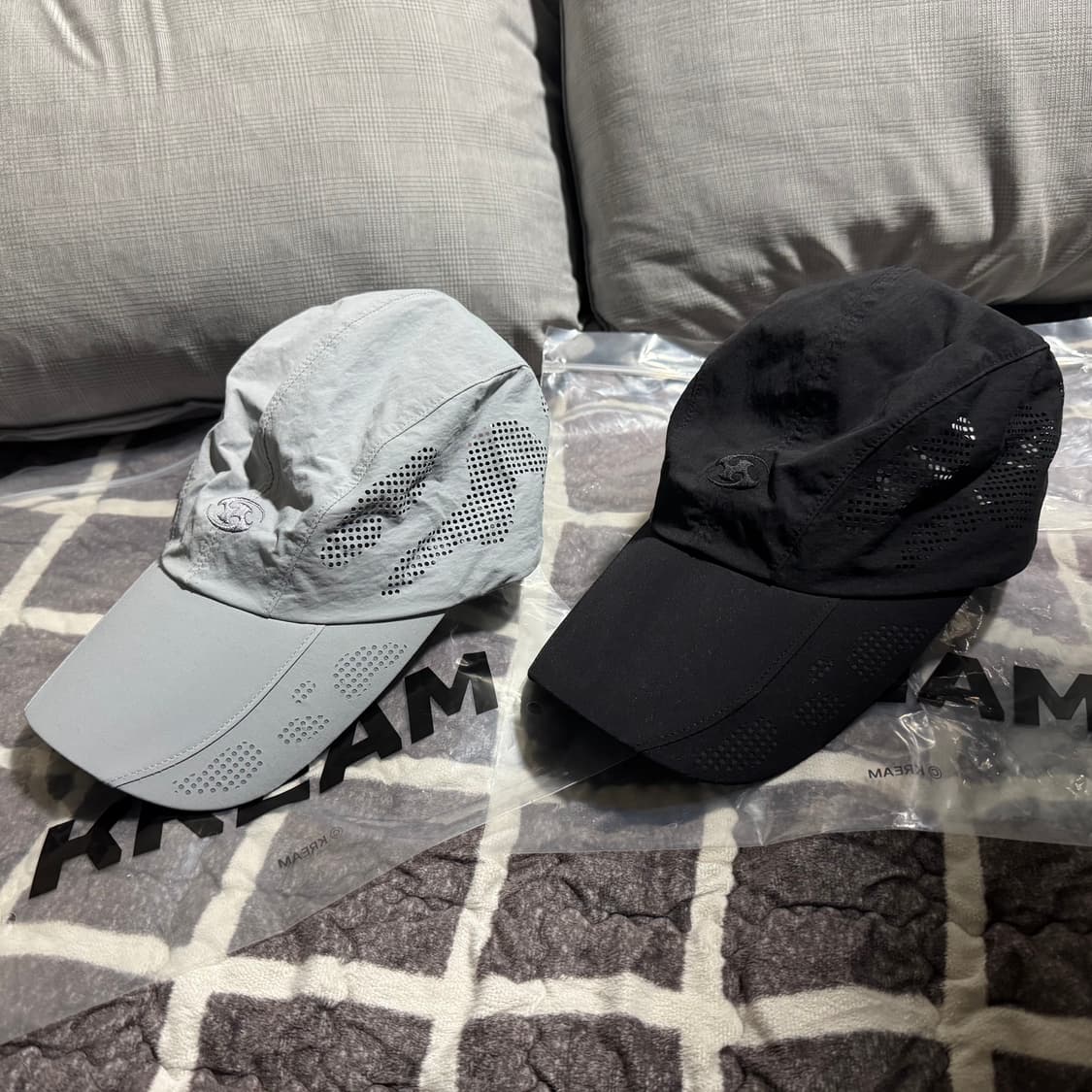 산산기어 레이저 도트 캡 아이스 그레이 상품이미지1