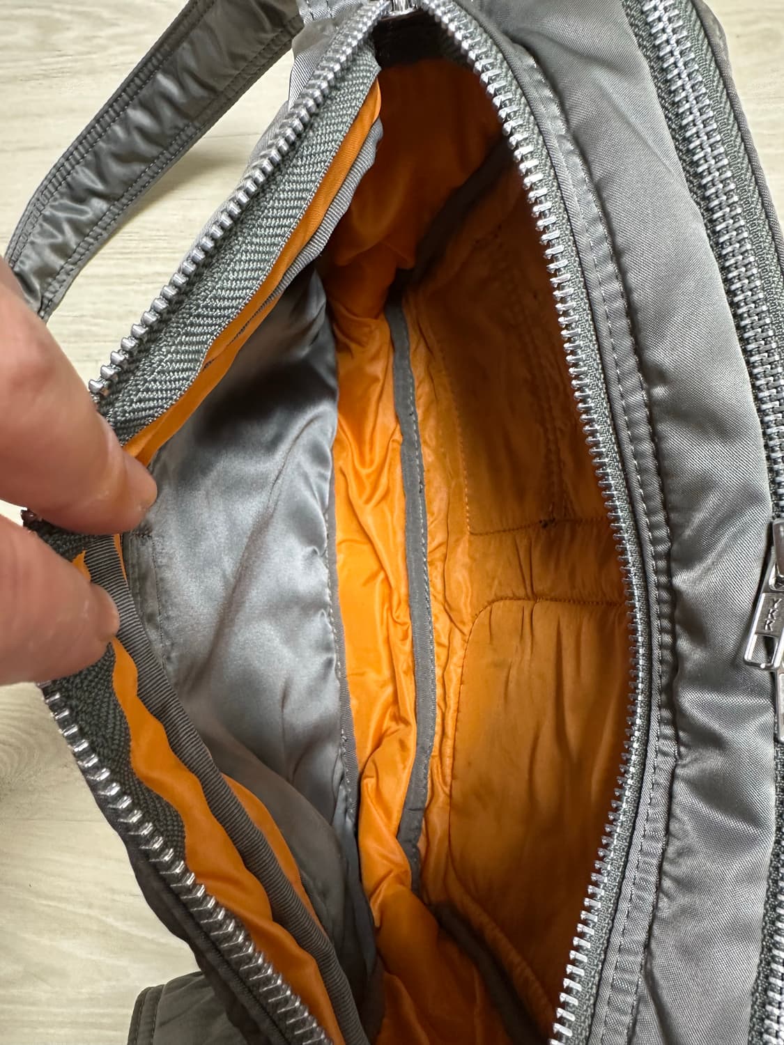 PORTER 요시다 포터 탱커 숄더백 L 실버 그레이 상품이미지8