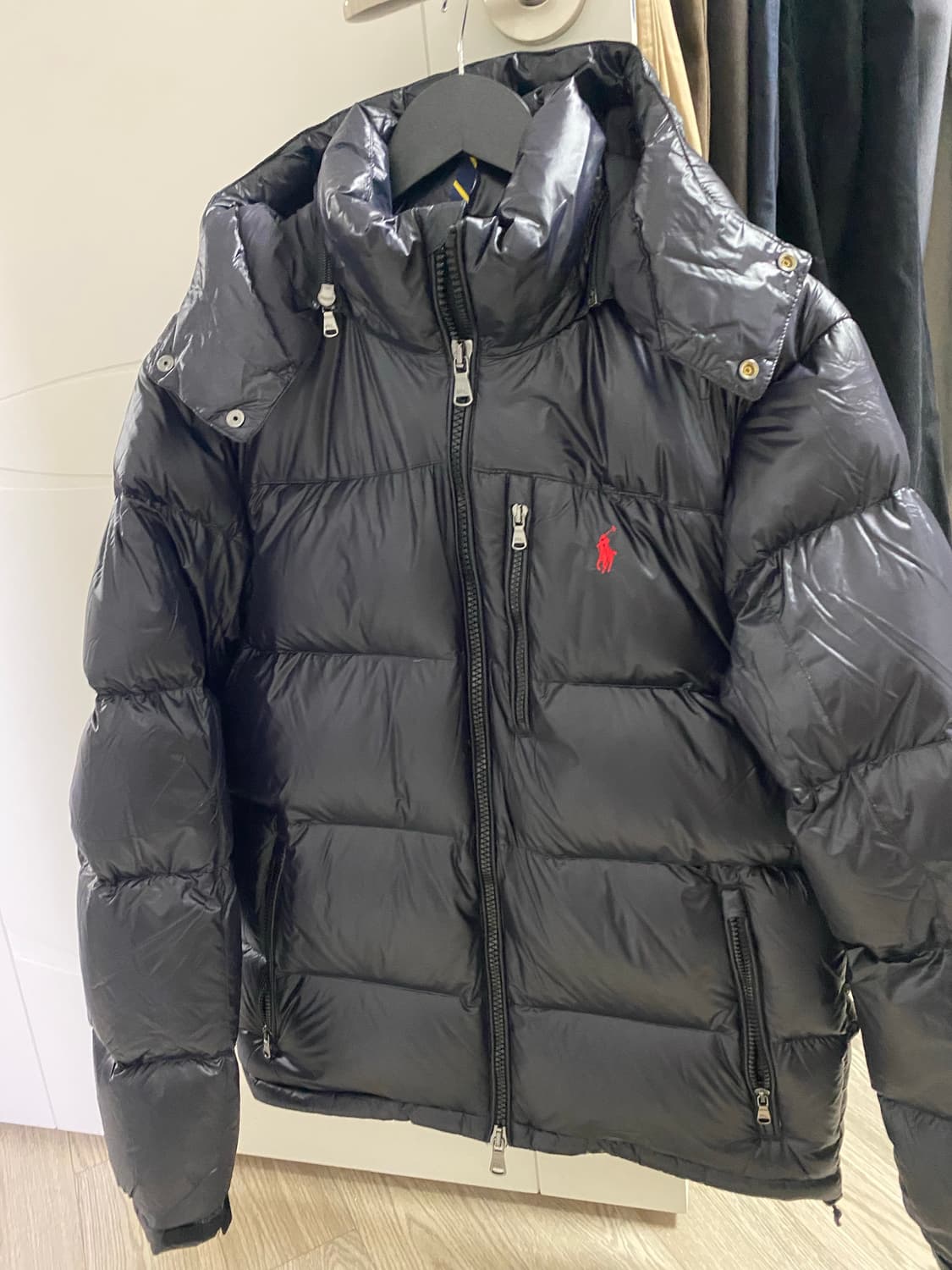 폴로 유광패딩 M 새상품 상품이미지3