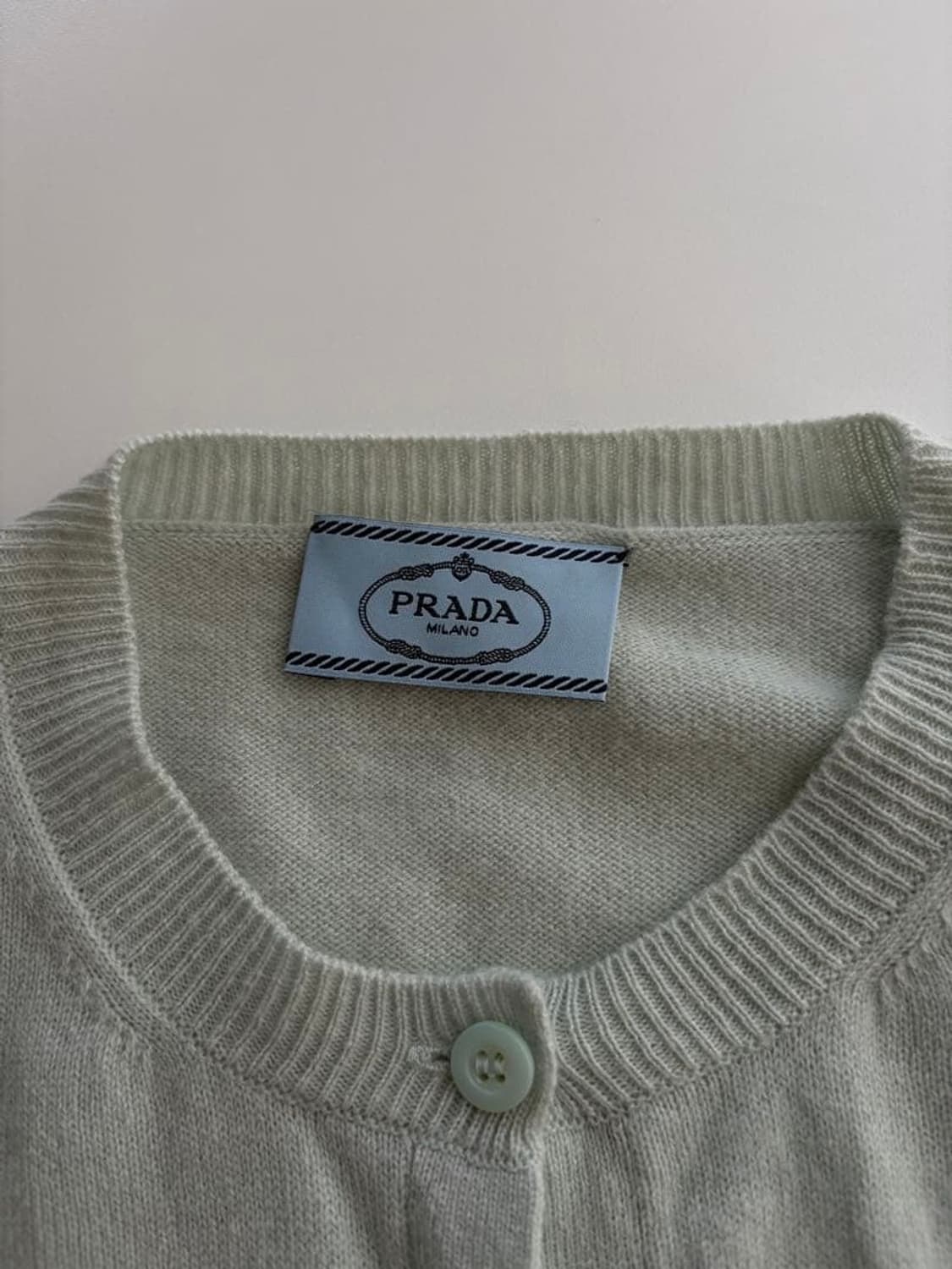 PRADA cashmere cardigan 상품이미지1