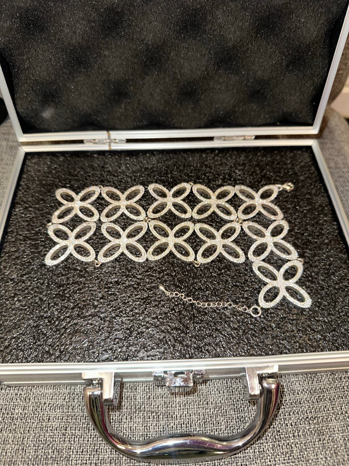 SURGERY 클로버 로고 아이스 목걸이 팝니다 상품이미지2